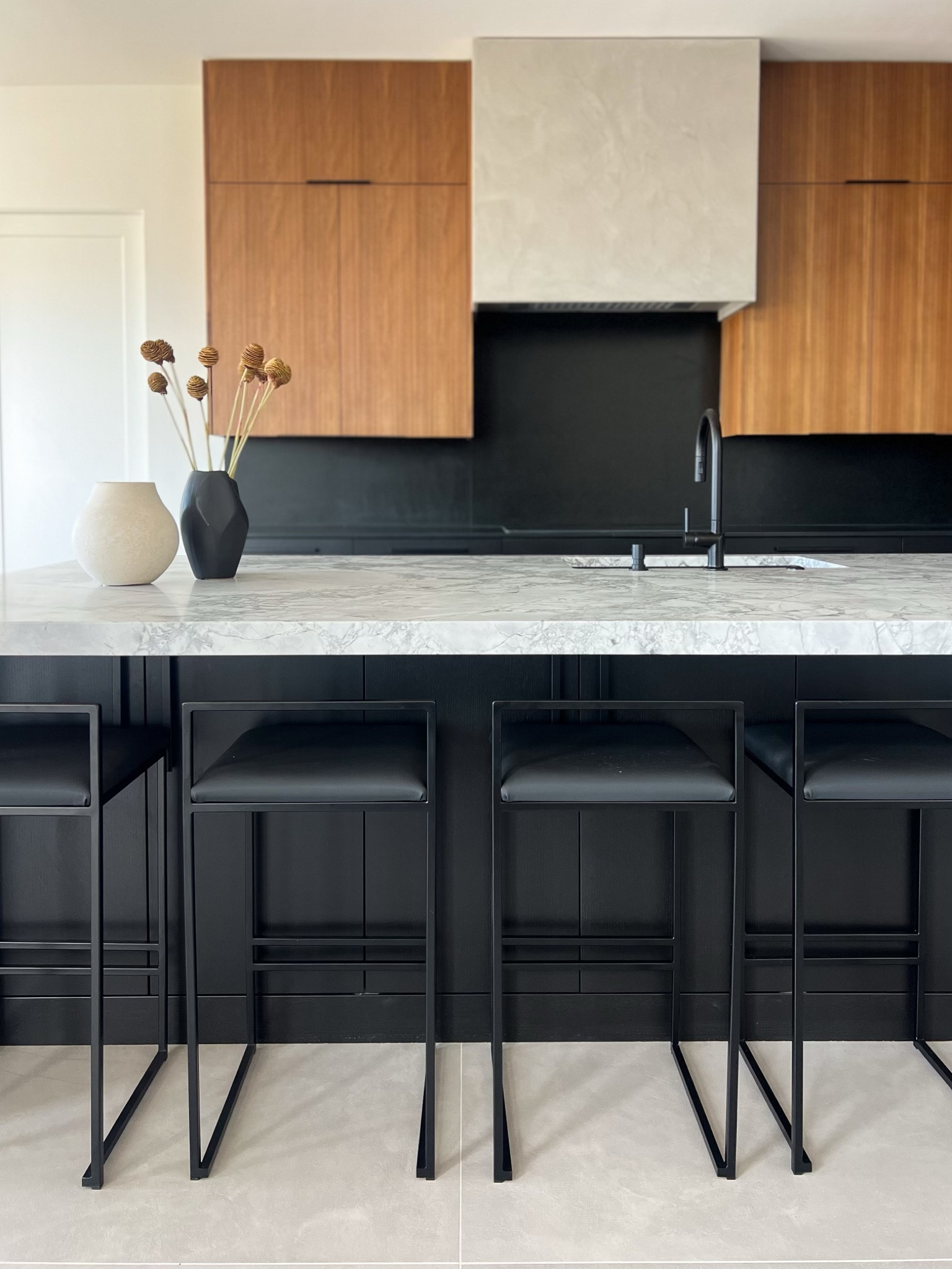 Still obsessed with our barstools! So many color combinations! 

#LTKhome