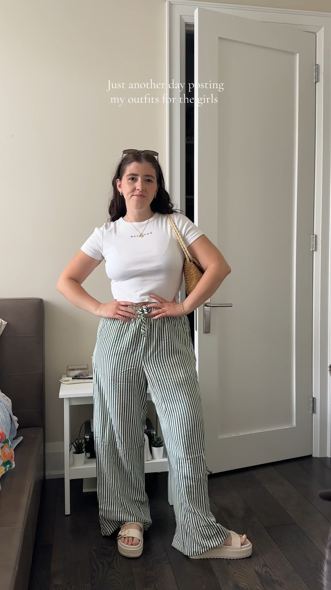 one of my most worn outfits this month ✨🫶🏻 @American Eagle killed it with the fit of these pants 

#summeroutfits #summeroutfitinspo #summeroutfitideas #summerpants #matchingoutfits #strippedpants #vacationstyle 