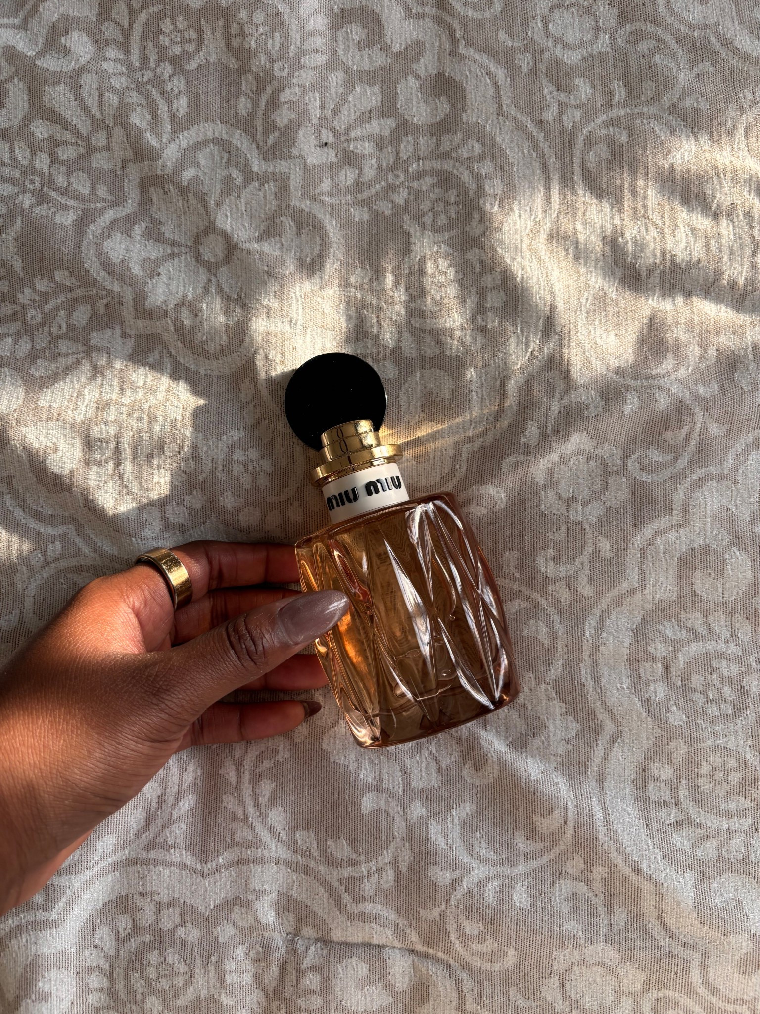 I’ve been loving this scent by Miu Miu 🤎
Scent of the day: Muitine by @miumiu


#LTKBeauty #LTKgrwm #LTKdayinmylife