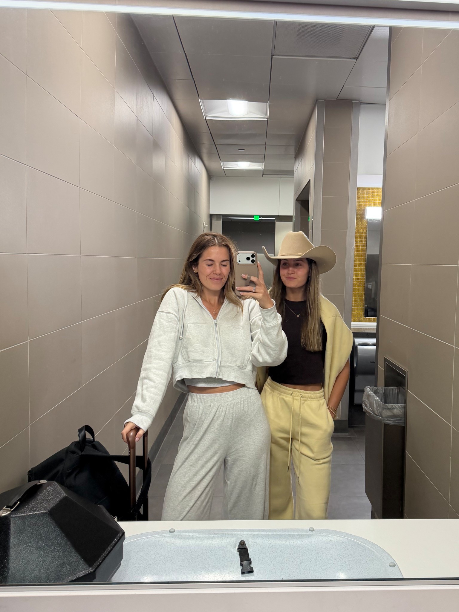 travel ootd to houston! sister is in an XS, im in a small 

#LTKootd #LTKTravel #LTKTall