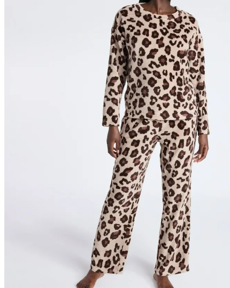 Cozy holiday pajamas for women. #Cozy #pajamas #loungewear #walmartfashion 

#LTKSeasonal #LTKFindsUnder50