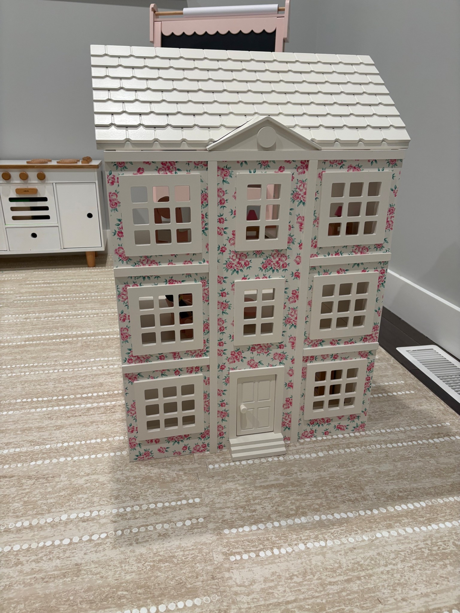 LoveShackFancy dollhouse 

#LTKKids