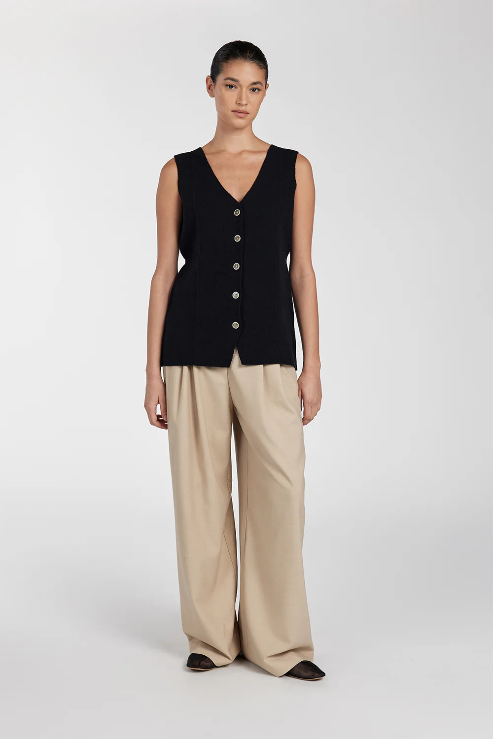 LISA BLACK TAILORED KNIT VEST | DISSH