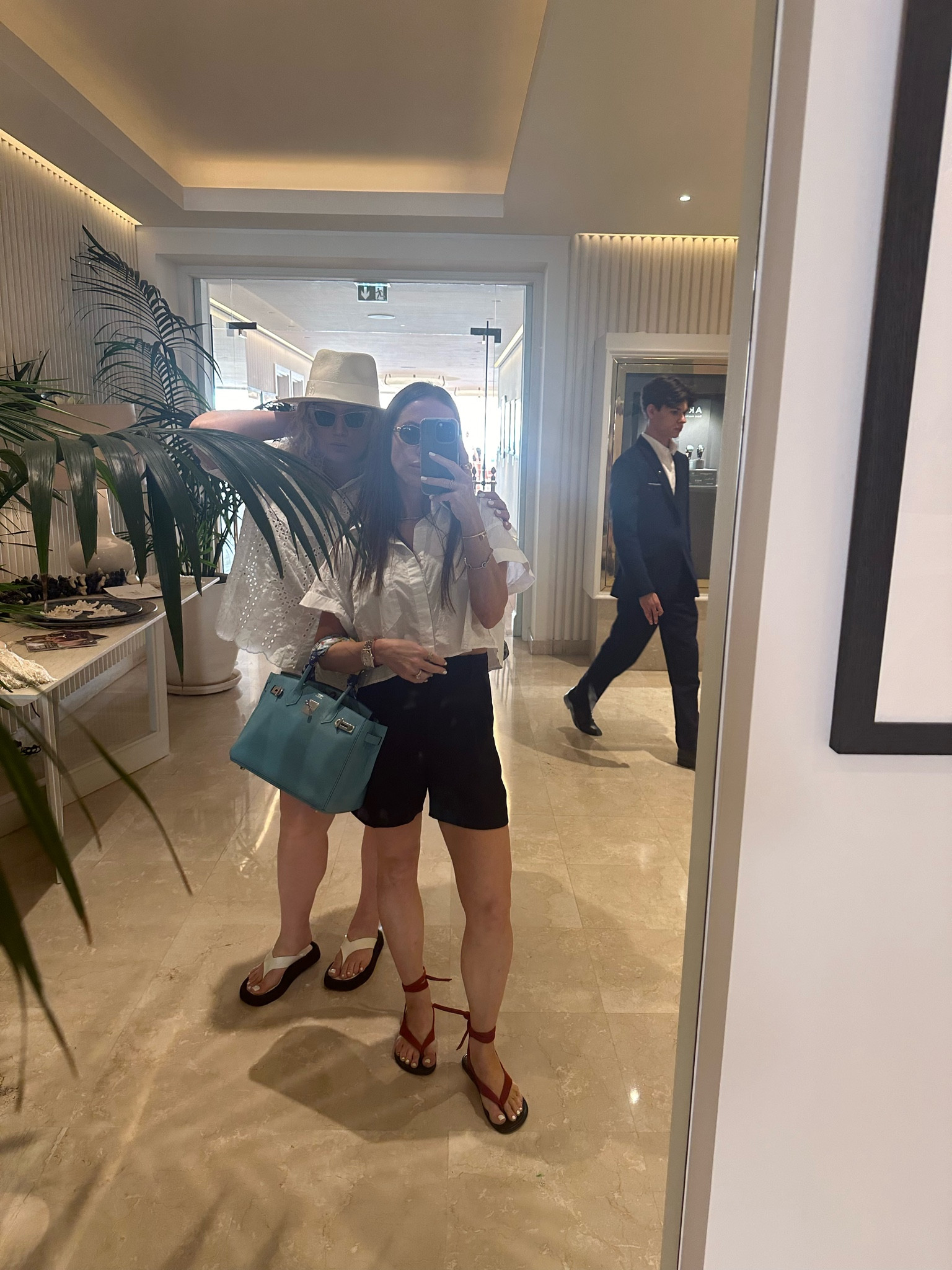 🤳🏼

#LTKTravel #LTKSummerSales #LTKStyleTip