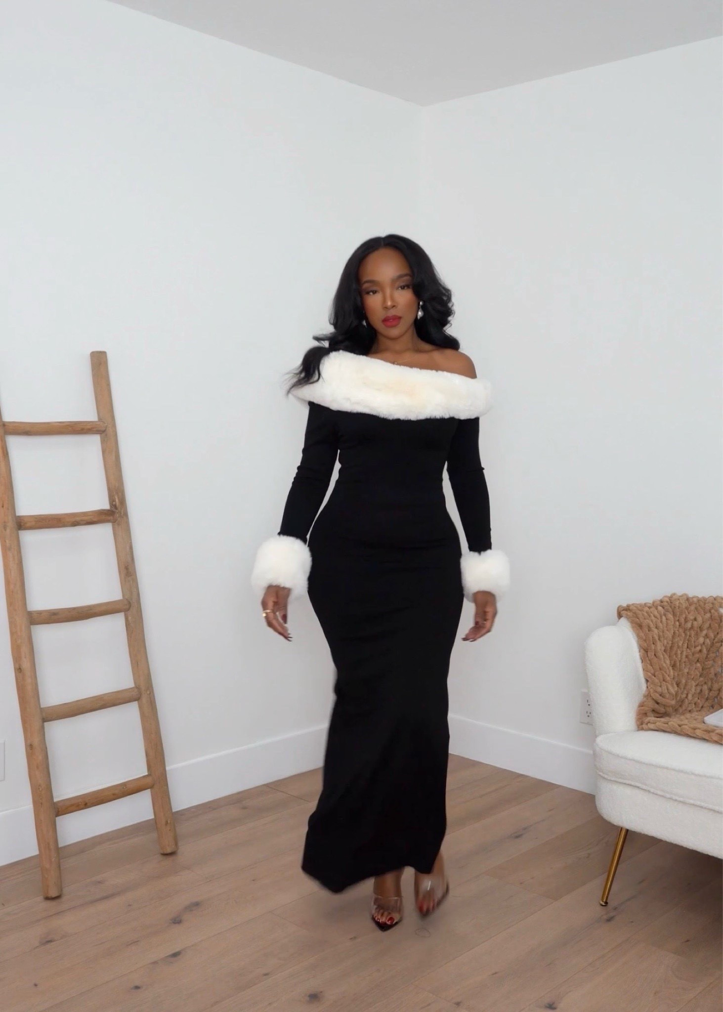 Holiday Elegance ✨
This off-the-shoulder gown is giving luxe winter glam with its soft faux-fur trim, sculpted fit, and timeless black silhouette — the kind of statement piece that turns every entrance into a moment.

Perfect for winter galas, formal parties, and festive nights out.

off-the-shoulder gown outfit, black formal dress look, winter gala dress inspiration, elegant holiday evening style, faux-fur trim gown ideas.

📏 Sizing: Dress (Small)
Measurements: 5’4” · 138 lbs · 34D · 27” waist · 40” hips

✨ Everything linked below for easy shopping

Follow me on Instagram and YouTube @kirasfashionfinds

#LTKootd #LTKHoliday #LTKPetite