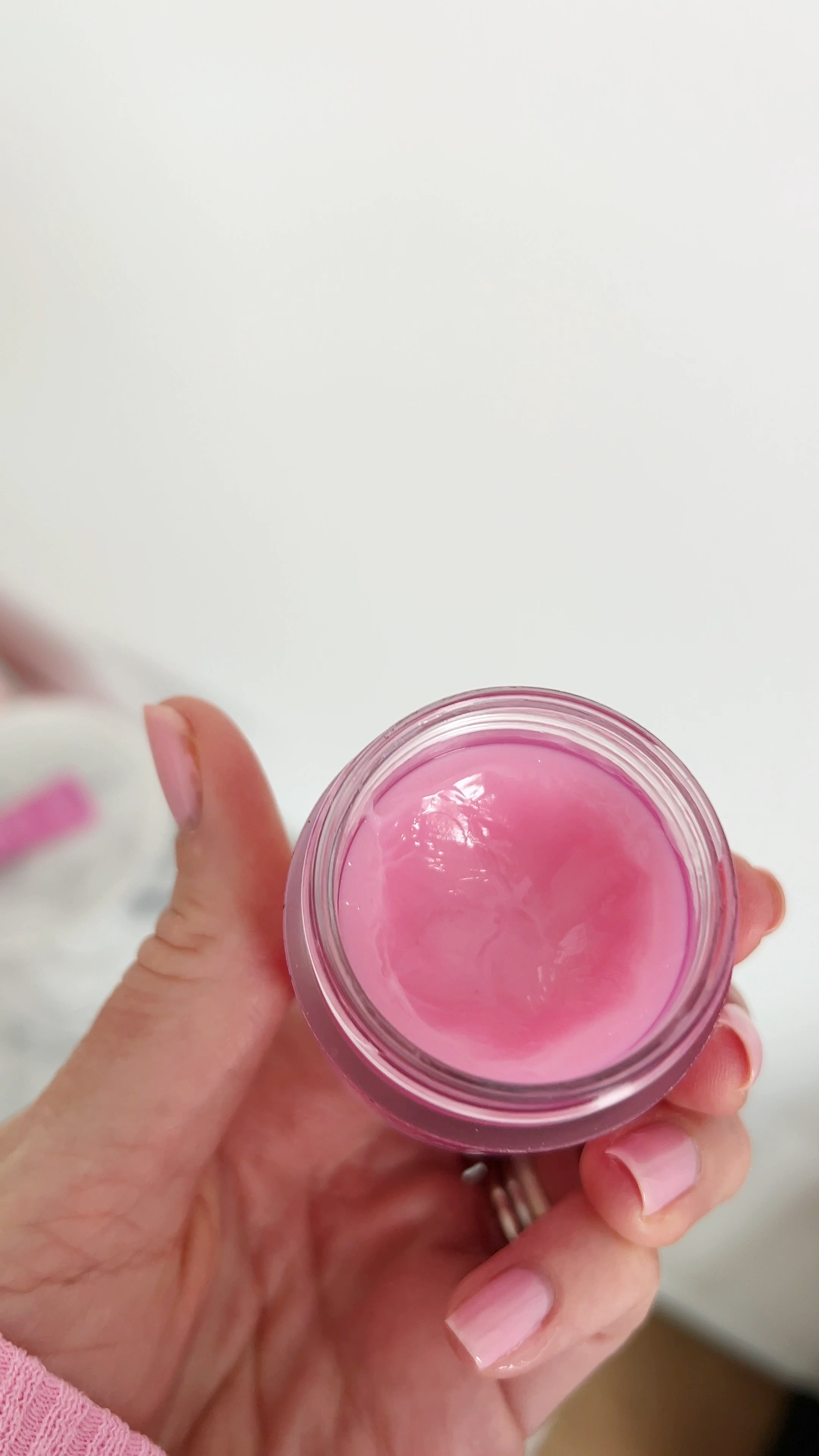 La Neige lip mask 

Sephora Savings Event start’s this Friday .
Here are the details.

Starting April 5th Rouge members get 20% off select beauty and 30% Sephora collection until April 15th. 

VIB and Insider members access opens April 9th. Exclusions Apply

#LTKxSephora #LTKsalealert  #LTKbeauty