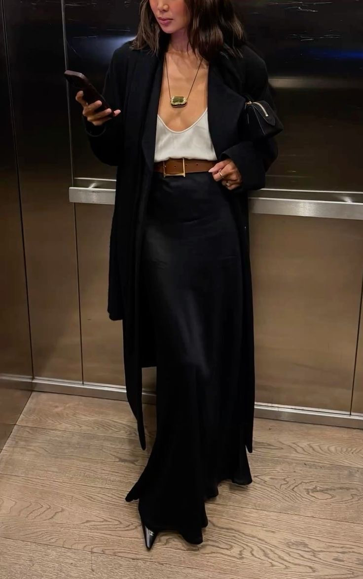 such a great outfit for dinner and drinks

#LTKStyleTip #LTKSeasonal #LTKPetite