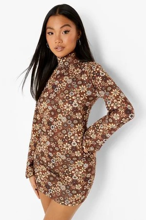 Petite 70s Floral Flare Sleeve Dress | Boohoo.com (US & CA)