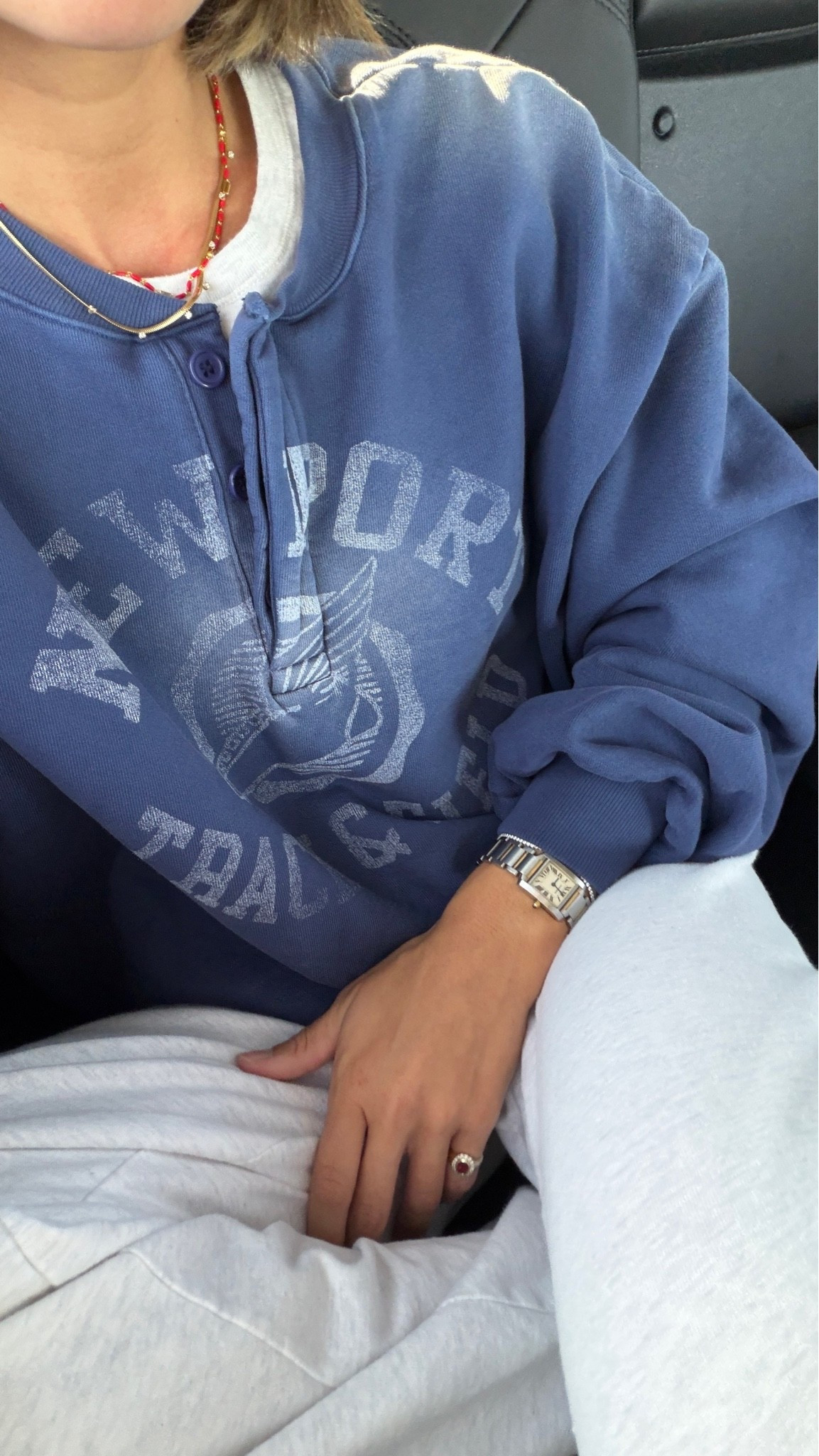 S/m sweatshirt! Love this brand