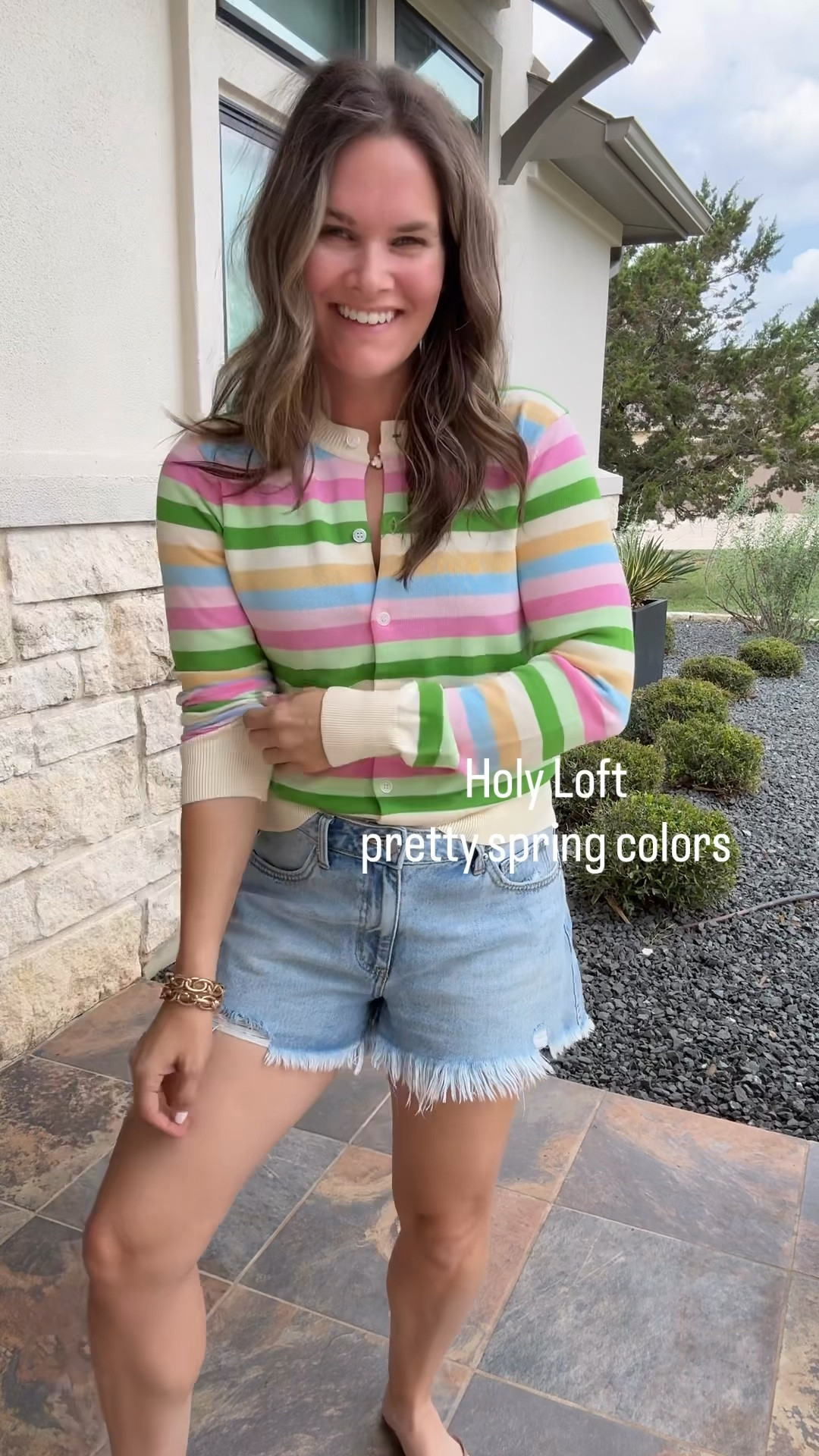 The colors on this sweater are so good! Perfect for summer and easy to wear open or closed 

#LTKSeasonal #LTKmomlife #LTKootd