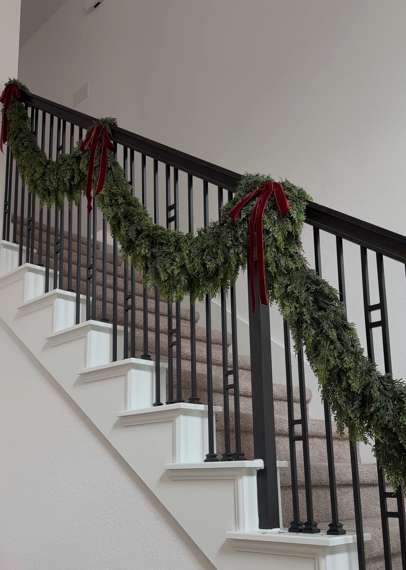 2025.11.29 - Christmas garland for the stairs. This one is so full and realistic! 🎄

#christmasdecor #holidaygarland #classicchristmas

#LTKSeasonal #LTKHoliday