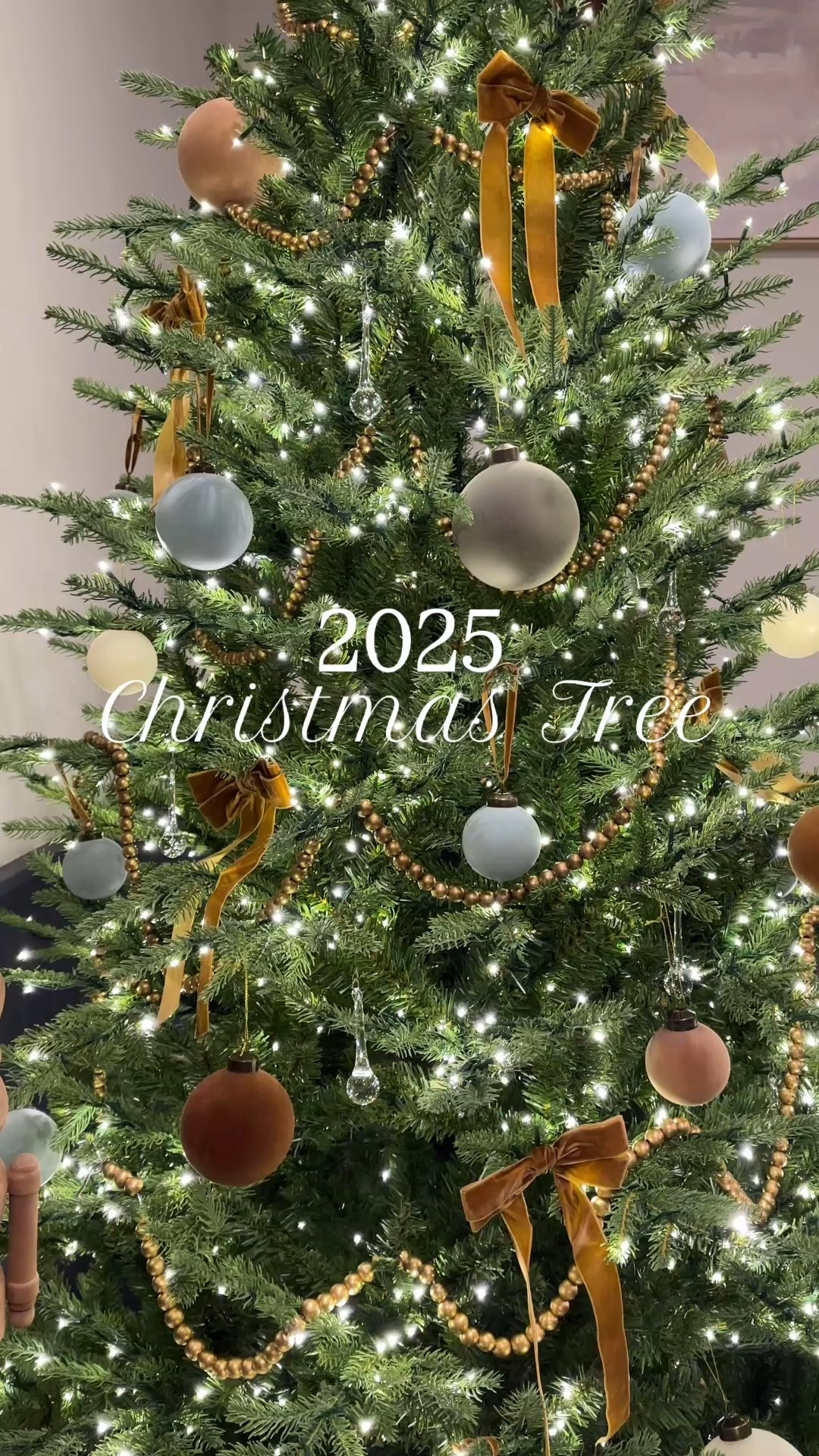 Come decorate my grand duchess Christmas tree with me! 



#LTKStyleTip #LTKHoliday #LTKSeasonal