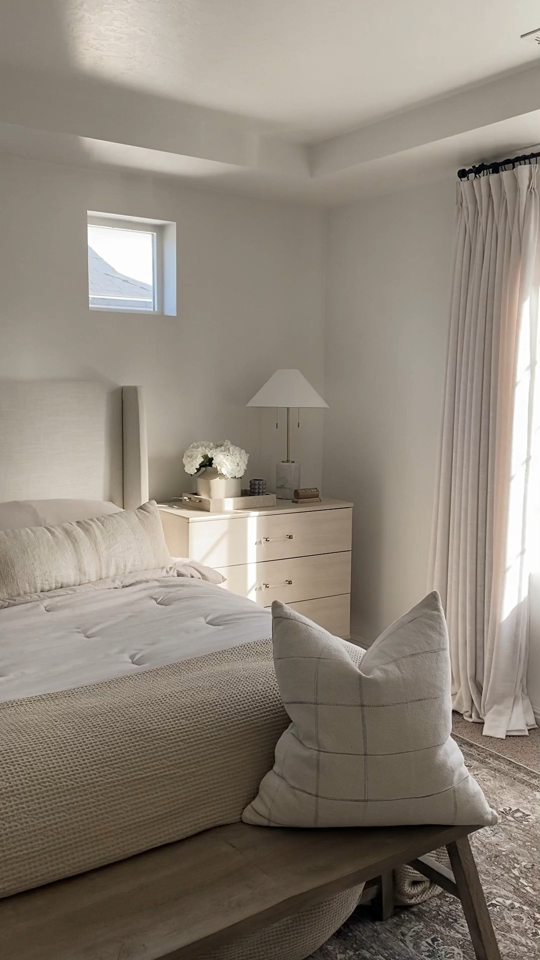 Lamp love! 🤍





#home #decor #spring #neutral #lamp #bedroom #finds 

#LTKstyletip #LTKSpringSale #LTKhome