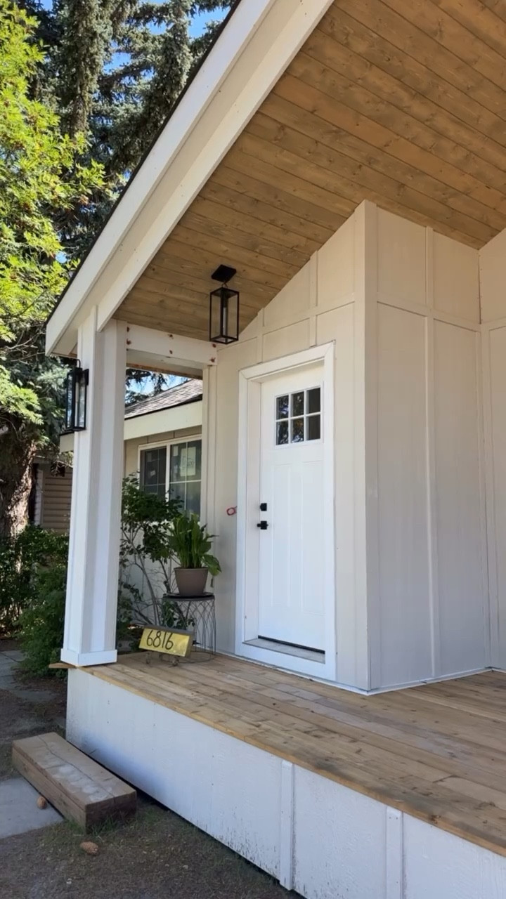 Oh right—just the entire front porch.

When we bought this house, the curb appeal was… well, let’s call it nonexistent.

But we had a vision. And this transformation?
It’s one of the most satisfying “before and afters” we’ve pulled off yet.

✨ We built the porch from scratch.
✨ We chose siding that felt timeless—not trendy.
✨ And we added lighting that makes a house feel loved again.

Is it wild to say this porch makes us emotional? Maybe.
But when you’re renovating an old house from the studs out, creating one tiny corner that’s actually done—and beautiful—is everything.

We still don’t have a kitchen. Or finished bathrooms.
But we do have a front porch we’re proud of—and a vision we’re chasing, one DIY at a time.

💡 These classic cottage-style sconces are from @lighthouseco.ca and they’re the perfect finishing touch. If you’re hunting for exterior lighting that’s timeless and not too trendy, we can’t recommend them enough. Use code DRAPER10 to save!

👇 Tap the profile link to see the full transformation on YouTube
(And drop a 💛 if this porch would make you stop on a walk!)

#PorchTransformation #CurbAppealGoals #FrontPorchVibes #TimelessDesign #DIYHomeRenovation #OldHouseLove #ExteriorMakeover #CottageStyle #BeforeAndAfterRenovation #DesignDetailsMatter #RealRenovation #HomeWithAStory #LighthouseCo #DrapersDoingRenos #CanadianRenovators
