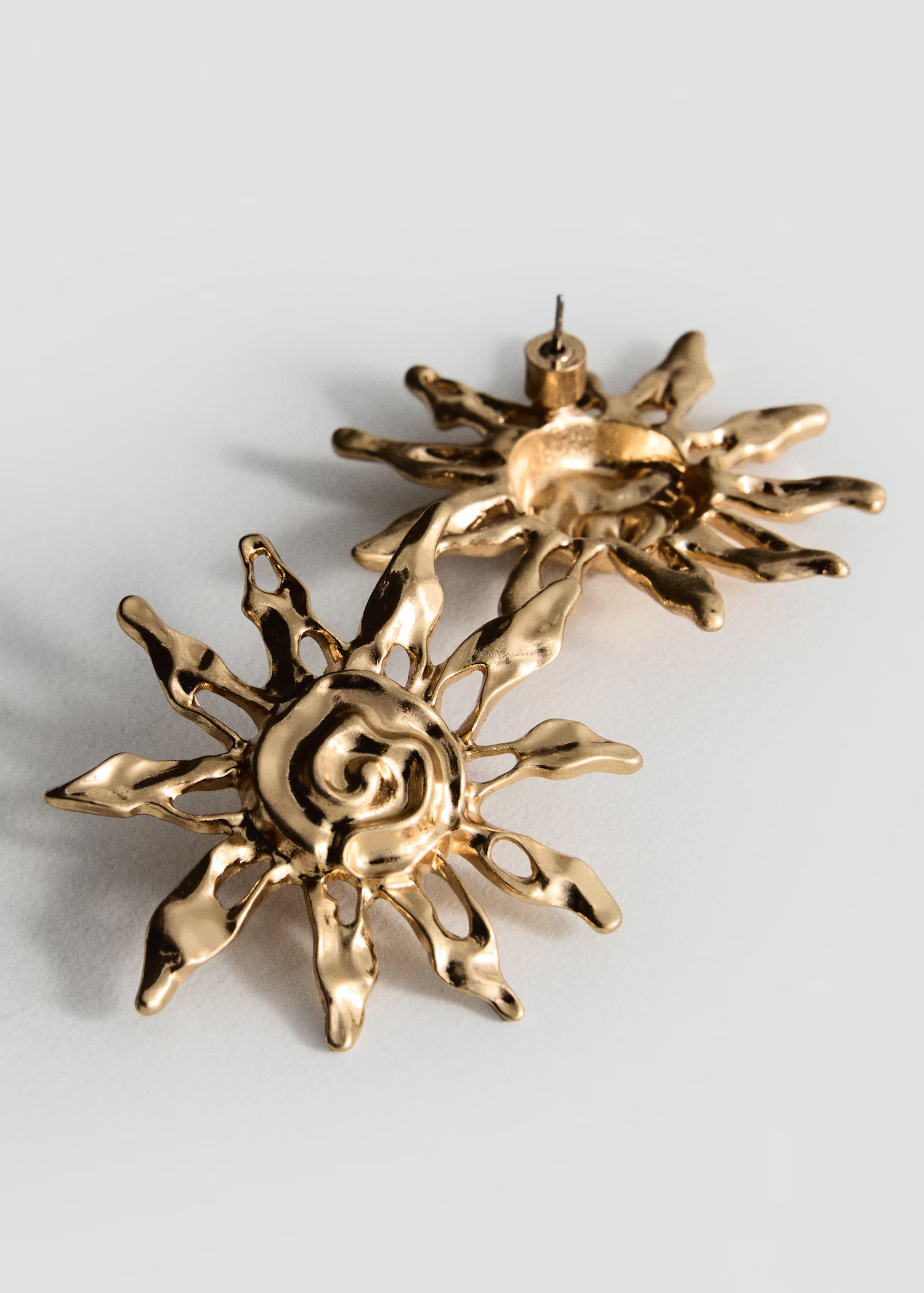 Sun design earrings - Women | MANGO United Kingdom | MANGO (UK)