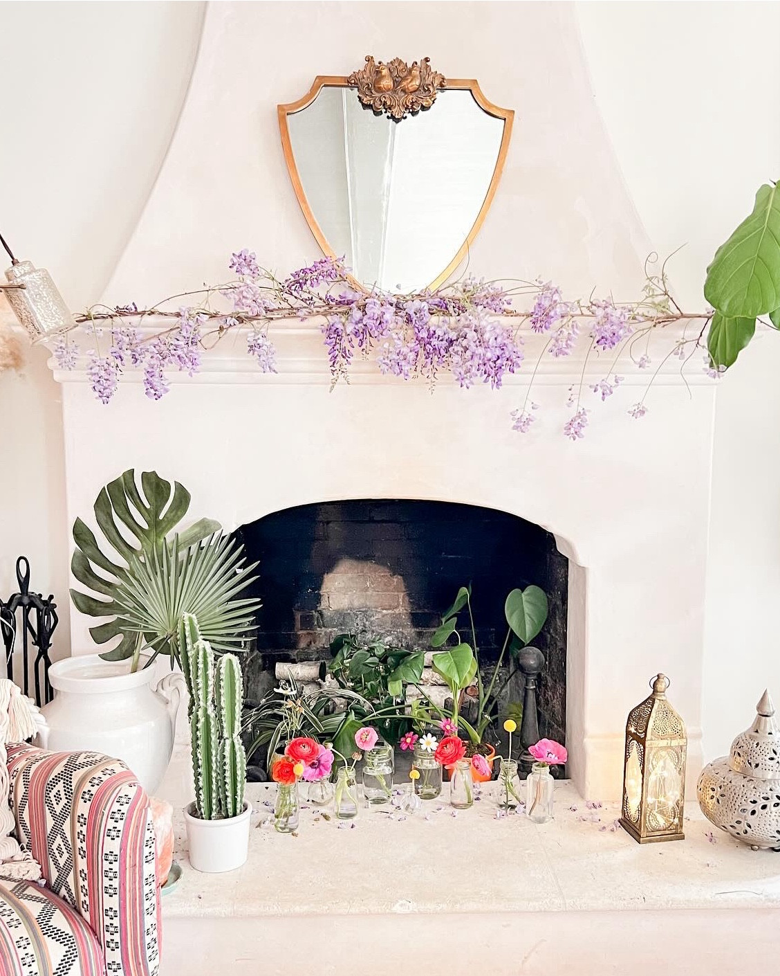 🚨 SALE alert! This Anthro mirror is currently $60 off!

I love decorating but I also really love styling my fireplace mantel- especially around holidays. This brass mirror has been the perfect compliment to all of my varying decor above this fireplace. 

➰I love getting a good sale on Anthropologie home items don’t you?!










Spring home | living room design | home decor | Anthropologie home decor | boho | affordable home 


#LTKhome #LTKfamily #LTKsalealert