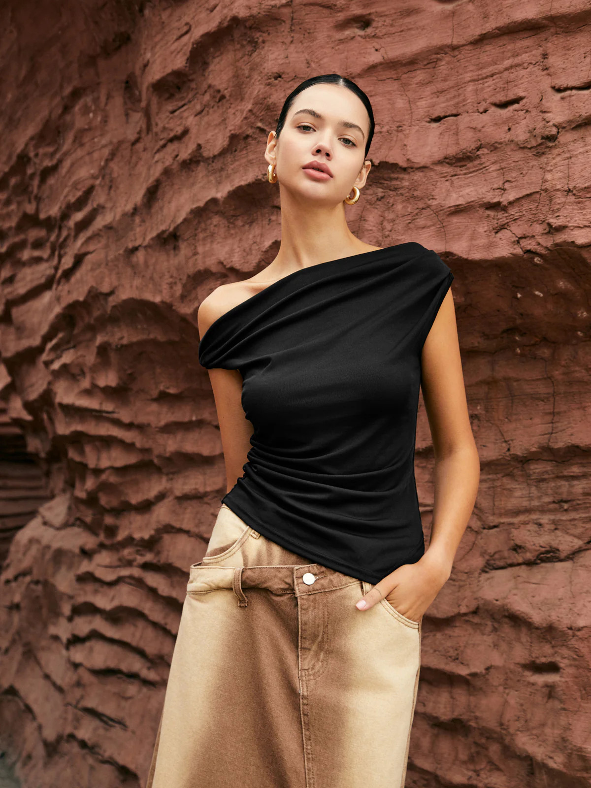 Asymmetric Knotted One-Shoulder Top | Commense