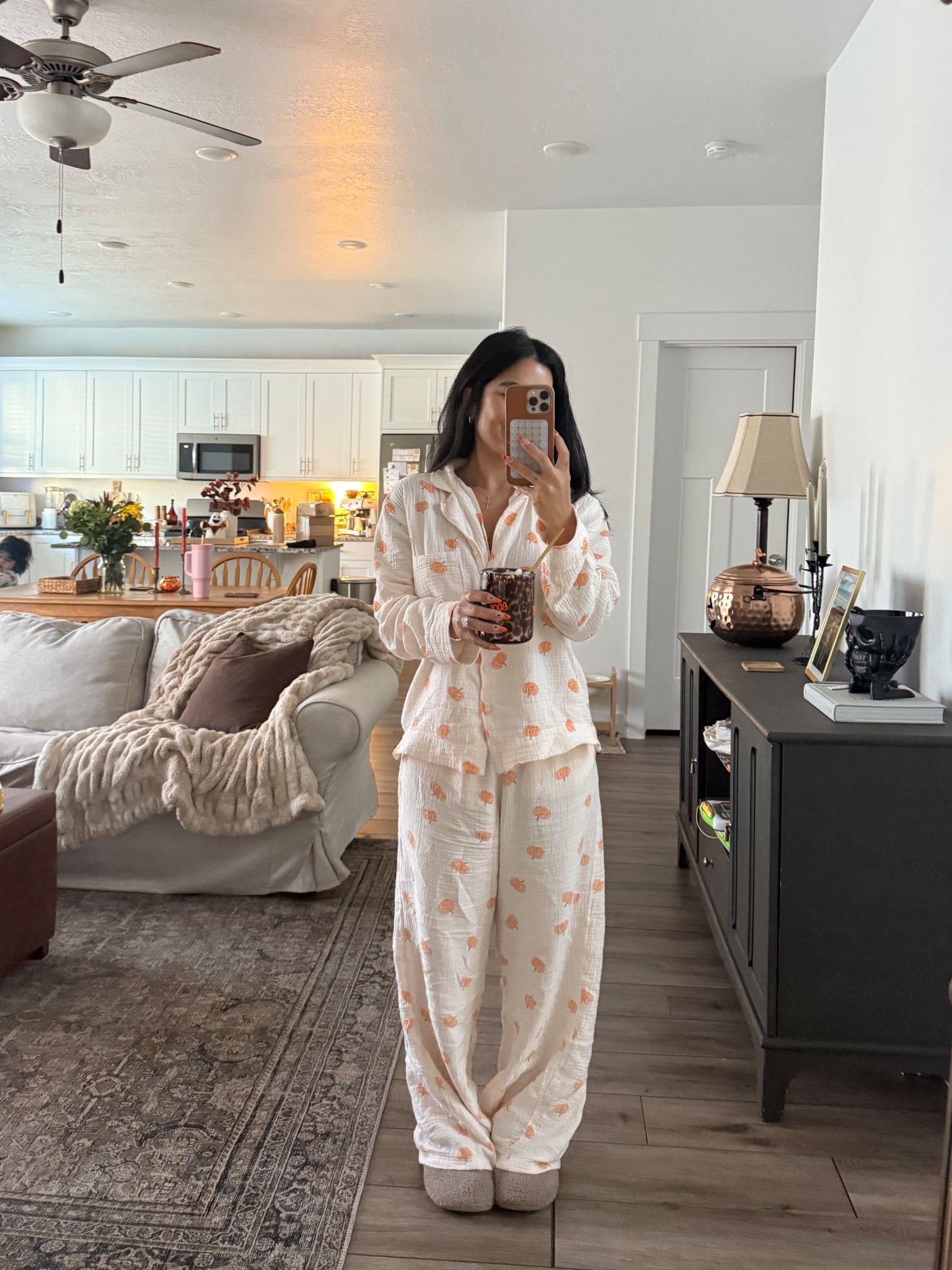 pumpkin pajamas + other favorites🎃🤍

#LTKHalloween #LTKSeasonal #LTKHoliday