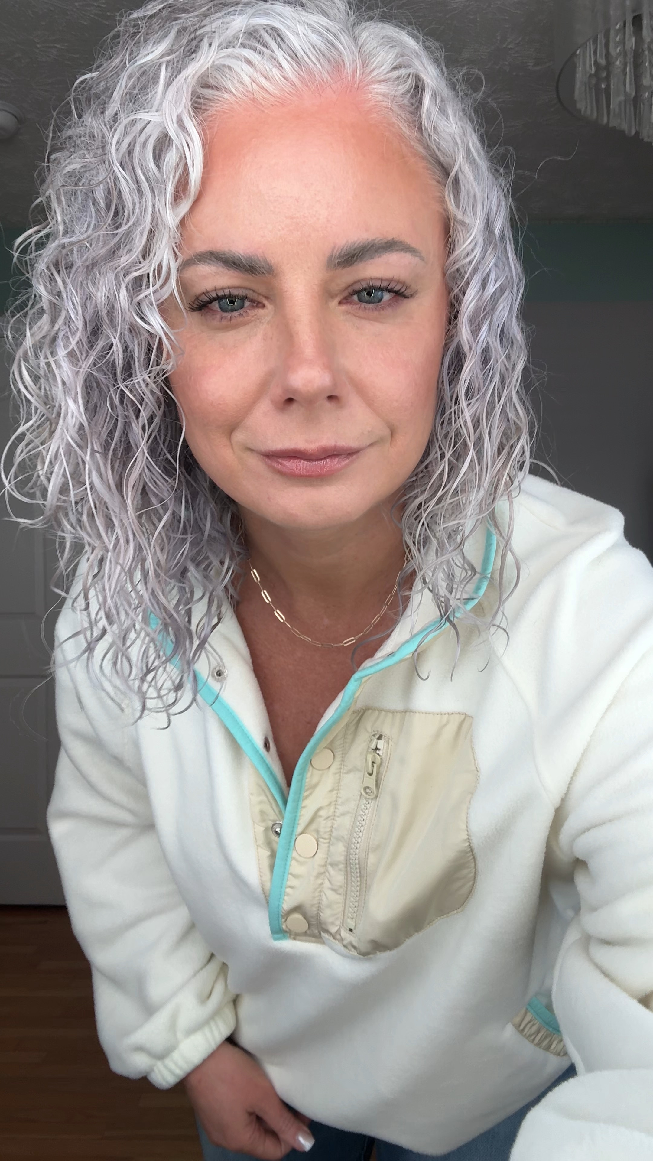 This cozy fleece sweatshirt is a must-have for chilly days! ❄️ Warm, high-quality, and perfect for layering—it’s everything you need this season. Plus, with fast shipping, you can snuggle up in no time! Don’t wait—grab yours now! #CozyEssentials #WardrobeGoals

#LTKOver40 #LTKStyleTip