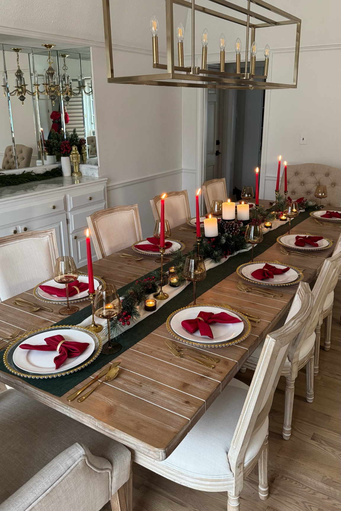 My Christmas tablescape for this year! It’s always a traditional/classic Christmas in my home 🥰🎄❤️ everything is from Amazon!

Amazon, Christmas decor, Christmas, tablescape, dining table, decor, Christmas dining table, Christmas dinner

#LTKSeasonal #LTKFindsUnder100 #LTKHoliday