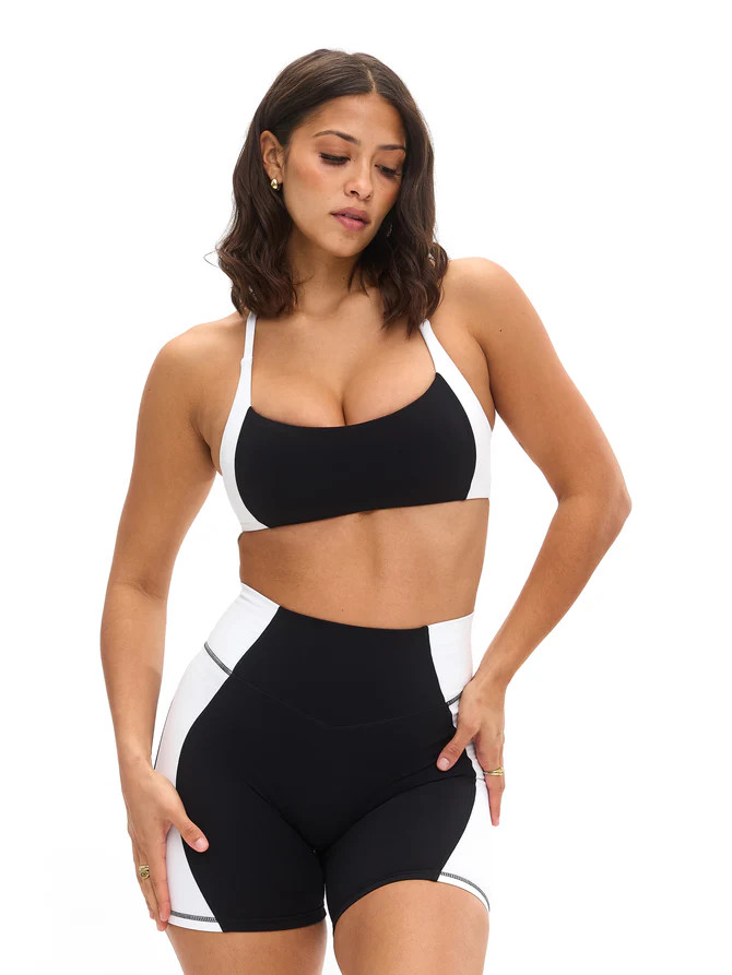 Aurora Sports Bra - Onyx Black and White | Buffbunny