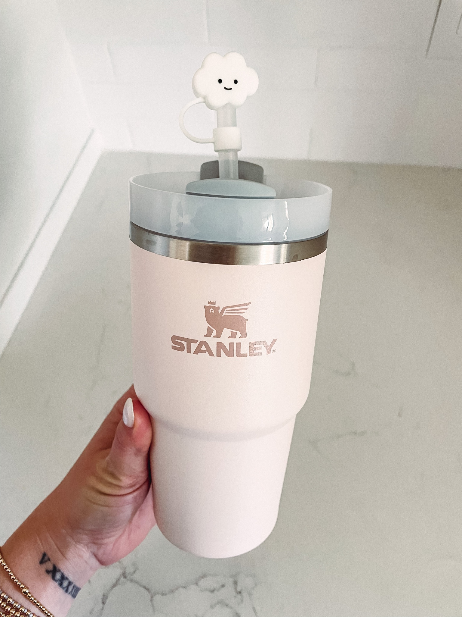 XANGNIER Cloud Straw Covers Cap for Stanley Cup,4 Pcs 9-10 MM Silicone  Drinking Straw Topper Plug for Stanley 30&40 Oz Tumbler,Straw Tip Covers  for