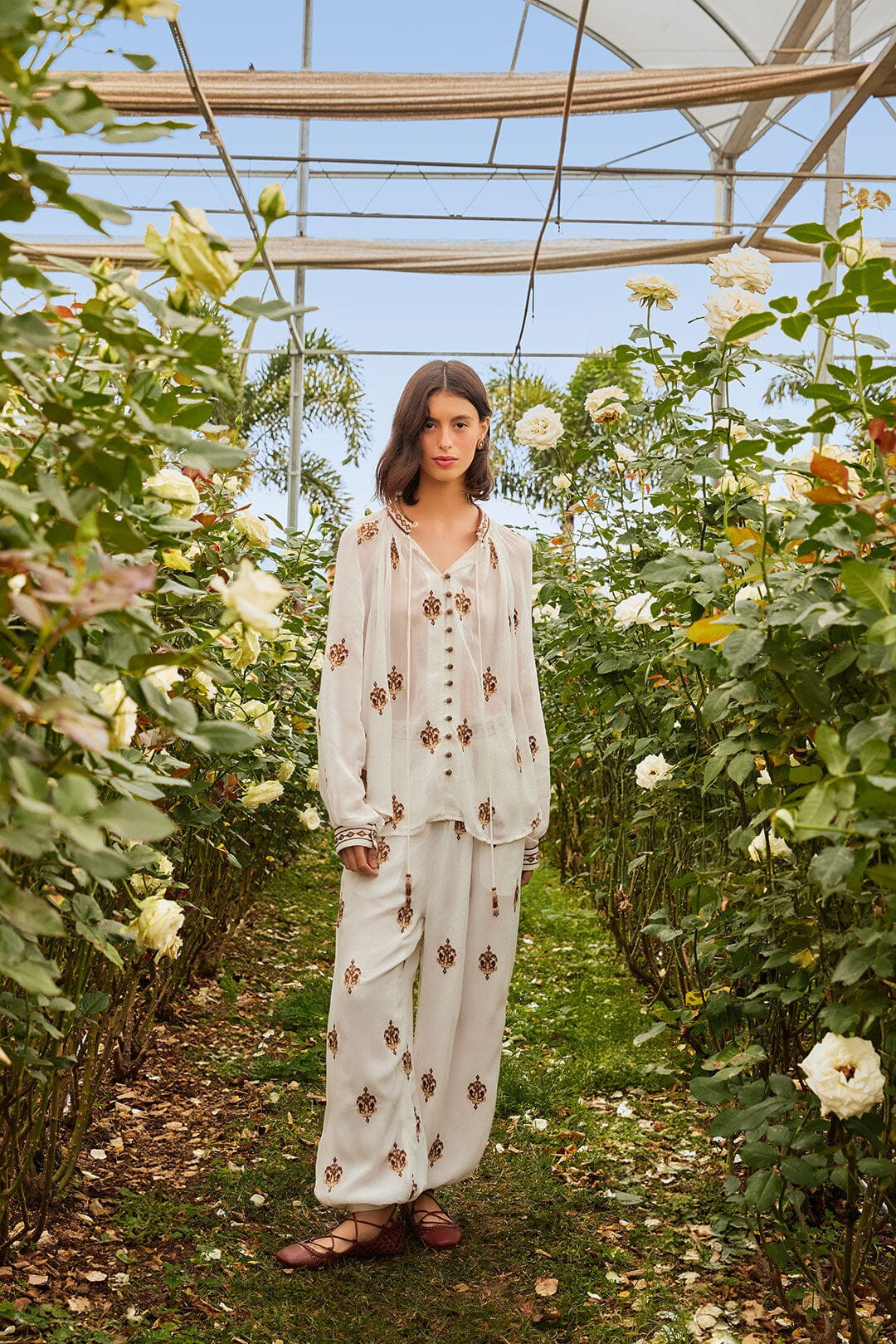 Off-White Anchor Tapestry Embroidered Pants | FarmRio (US)