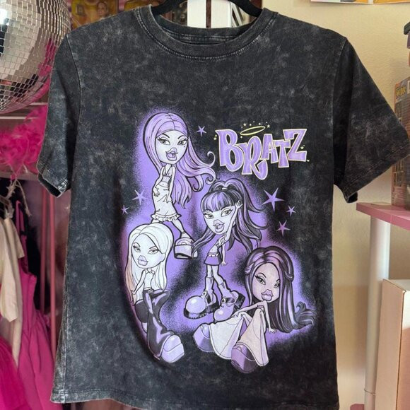 BRATZ TEE SIZE XS | Poshmark