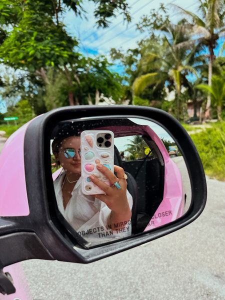 A need for all your vacation selfies🐚💗
#vacation #accessories #phonecase #shells #getaway #travel #gift #giftidea


#LTKfindsunder50 #LTKGiftGuide #LTKtravel