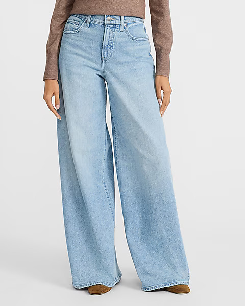 High Waisted Light Wash Relaxed Wide Leg Jeans | Express