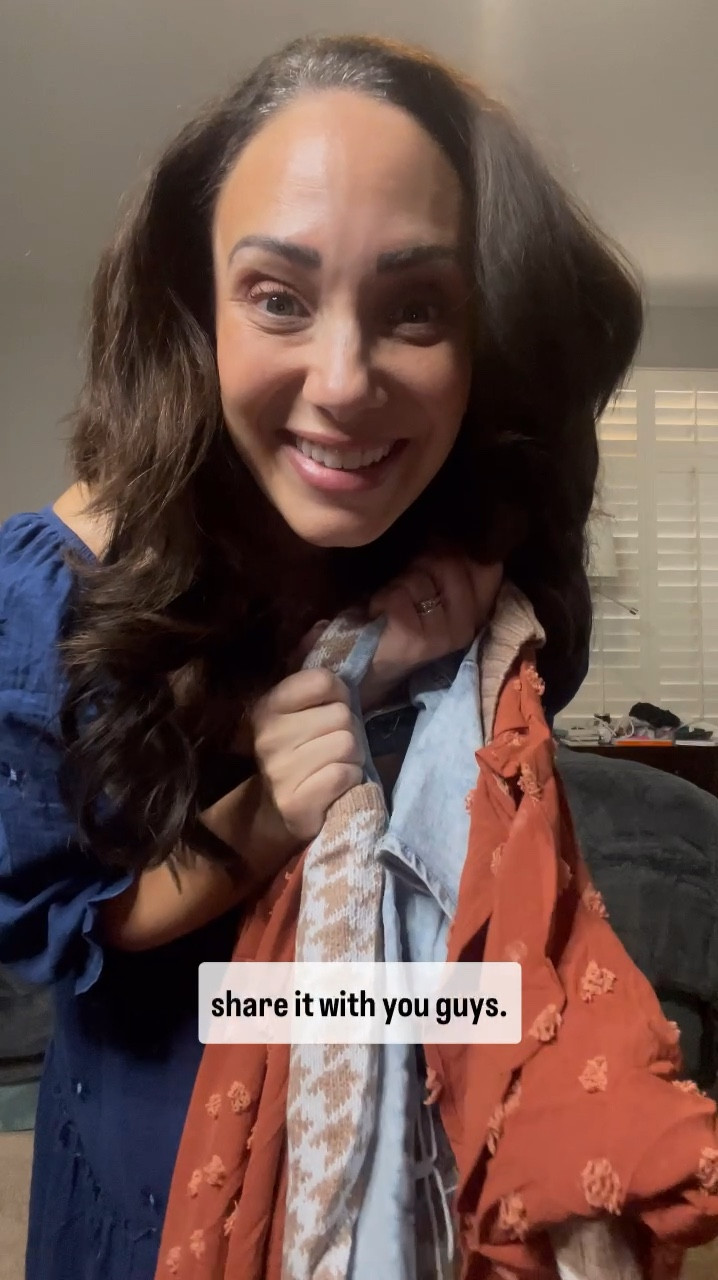 I’m in my Dresses Era! Loving these gorgeous affordable fall dresses that are perfect for fall family photos!

#LTKVideo #LTKMidsize #LTKFindsUnder50