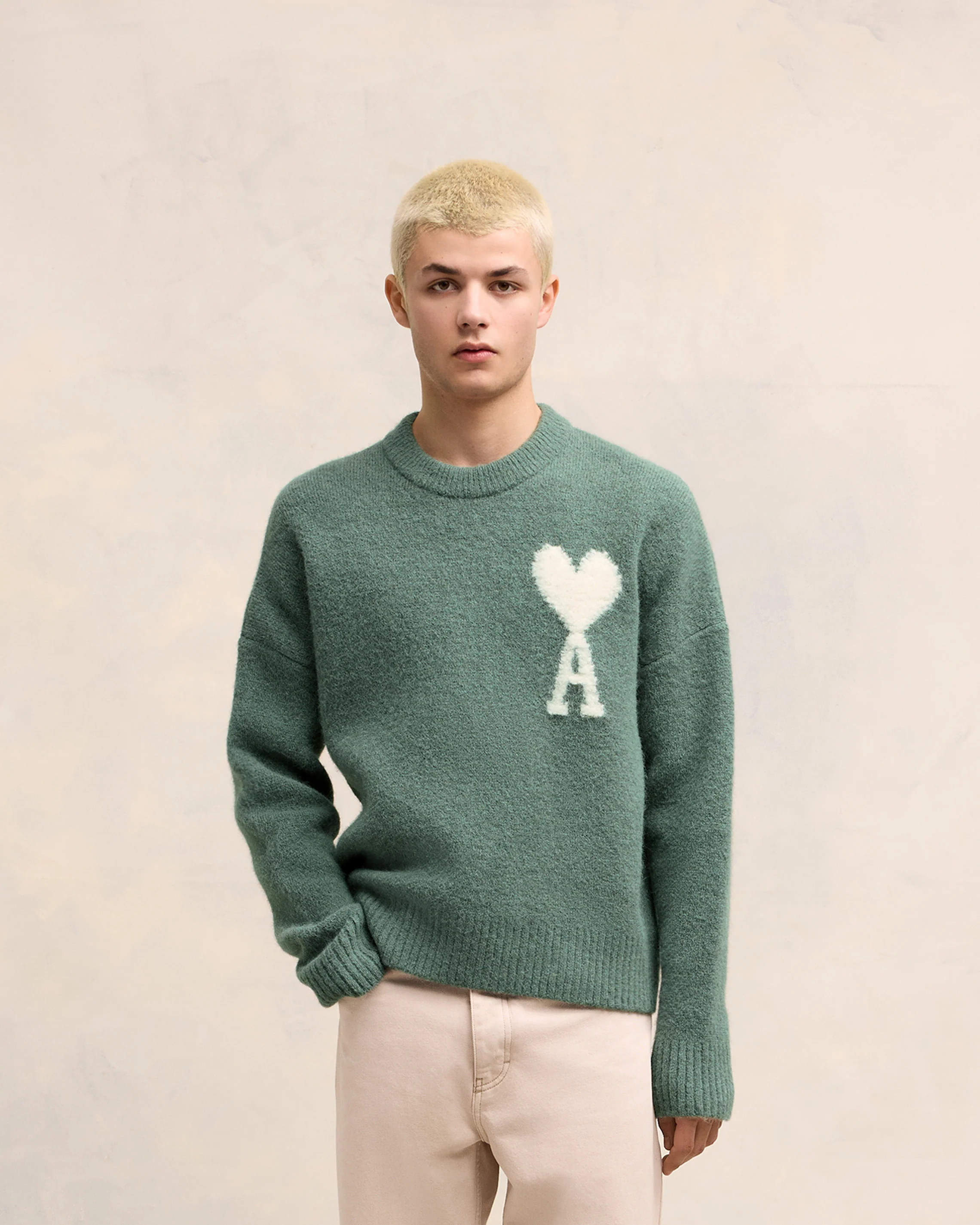 Antique Clay Off-White Ami De Coeur Crew Neck Sweater | AMI PARIS | AMI Paris FR