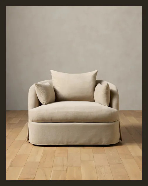 Juliette Grand Swivel Chair | Joon Loloi | Joon Loloi