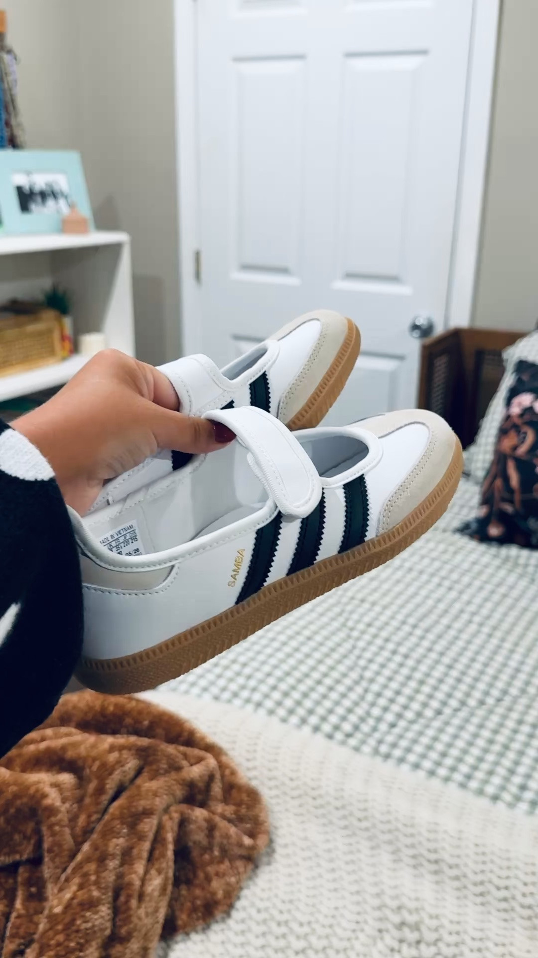 Adidas mary jane sambas!!

sneakers: fit true to size // wearing a kids 3.5 (linking adult size as well) 

 