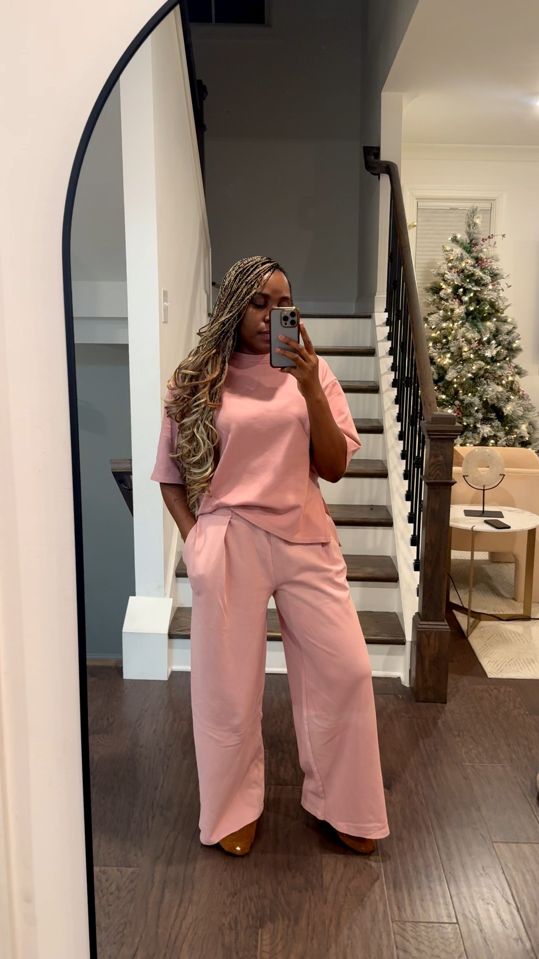 If I like it, I’ll get it in another color. Matching set by Zara. Size down cos it runs big. Great travel look or lounge wear at home 

#LTKFindsUnder50 #LTKTravel