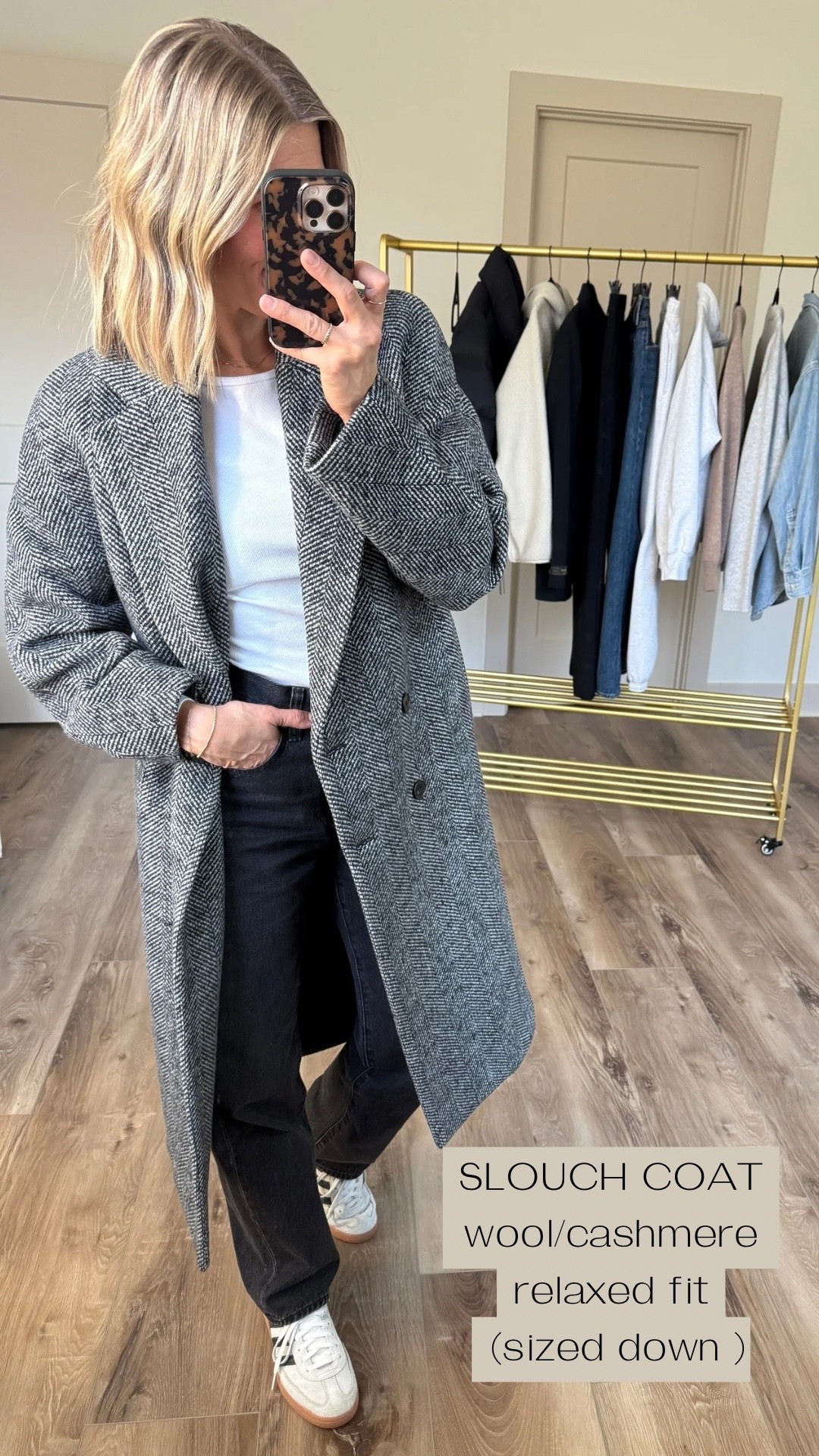 Aritzia Sale Picks: Slouch Coat (wearing XS)

@aritzia #aritziapartner #ad #paidlink

#LTKGiftGuide #LTKHoliday #LTKOver40