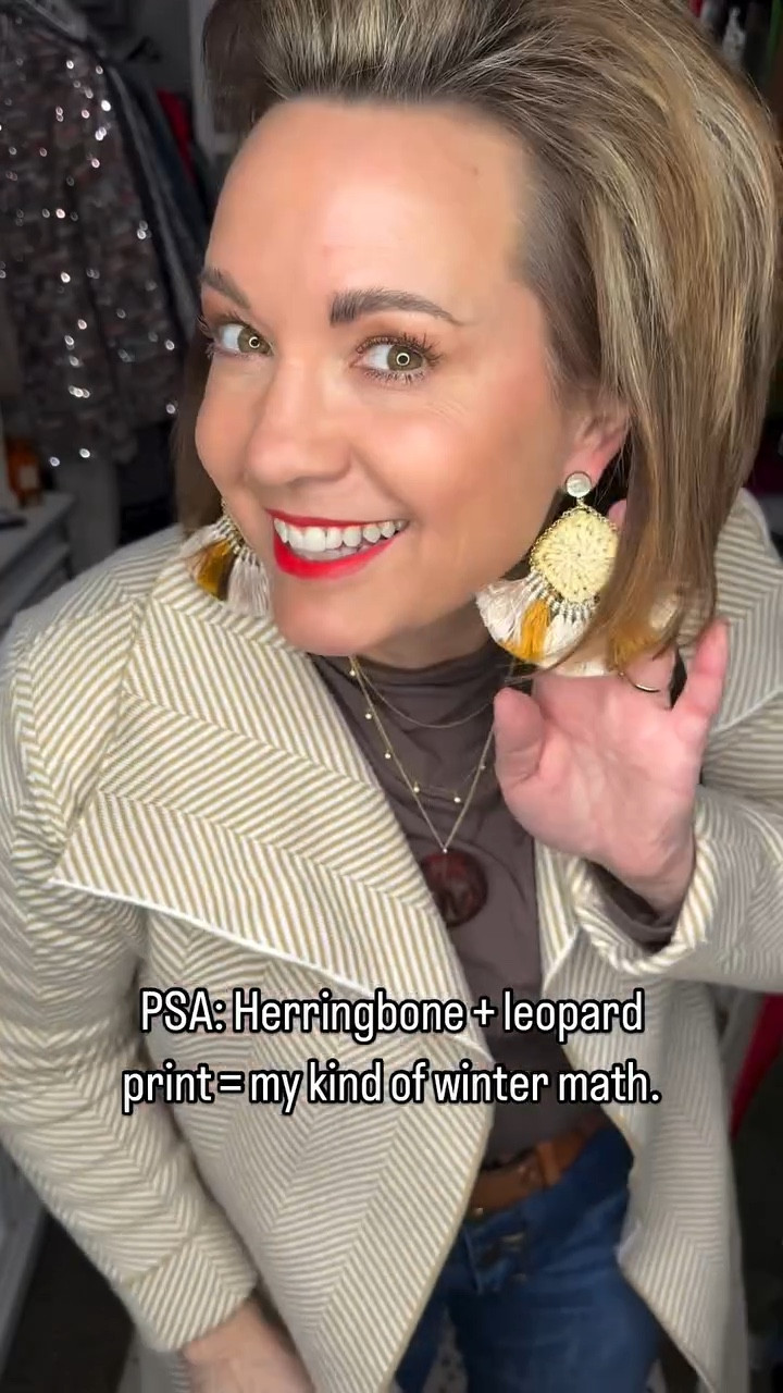 🍂 Today’s look is all about chic comfort and layering essentials:

•	Frayed-hem jeans for a casual, relaxed vibe
•	A double-lined chocolate brown fitted tee as the perfect base layer (snug, stylish, and smoothing)
•	A cozy herringbone coatigan for that effortless layering look
•	A brown belt and neutral-tone fringe earrings for subtle texture and detail
•	Bold leopard print shoes to add a playful pop of pattern
•	Finished with a neutral crossbody handbag for functionality and style.

This outfit proves that neutrals can be anything but boring—especially when anchored by a versatile brown base layer. Whether you’re running errands or heading out for lunch, this ensemble checks all the boxes for cozy-chic vibes.

✨ Style Tip: Always start with a great fitted tee like this one—it’s the ultimate foundation for layering and creates a seamless silhouette.

📌 Save this post for your next neutral outfit inspo!

✨ Want to shop this look? 

Comment “SHOP” below to get a DM with the link to my LTK! ⬇

⭐️⭐️ Don’t forget to follow me for the link! ⭐️⭐️

neutral tone outfit
herringbone coatigan
frayed hem jeans
chocolate brown shirt
neutral layering pieces
leopard print shoes outfit
winter chic casual style
comfortable fashion for women
comfy neutral outfits
chic winter OOTD
stylish layering essentials
fitted brown shirt looks
elevated casual winter outfits
cozy and chic neutral fashion
leopard print sneaker styling
non-traditional neutral outfits
comfortable winter layering
casual chic workwear
easy neutral fashion ideas
effortless layering outfits
winter outfit inspiration
bold neutral statement pieces
fashionable winter layering
comfy-chic neutral style
everyday casual fashion
herringbone coat outfit ideas
unique winter OOTD
chocolate brown shirt styling
neutral tone fashion trends
all-day layering looks
relaxed winter chic
neutral winter wardrobe staples

#NeutralOutfit #WinterStyle #EffortlessChic #OOTDInspo #LayeringEssentials #CozyAndChic #LeopardPrintShoes #CasualWinterLooks #WomensStyleInspo #FashionOver30