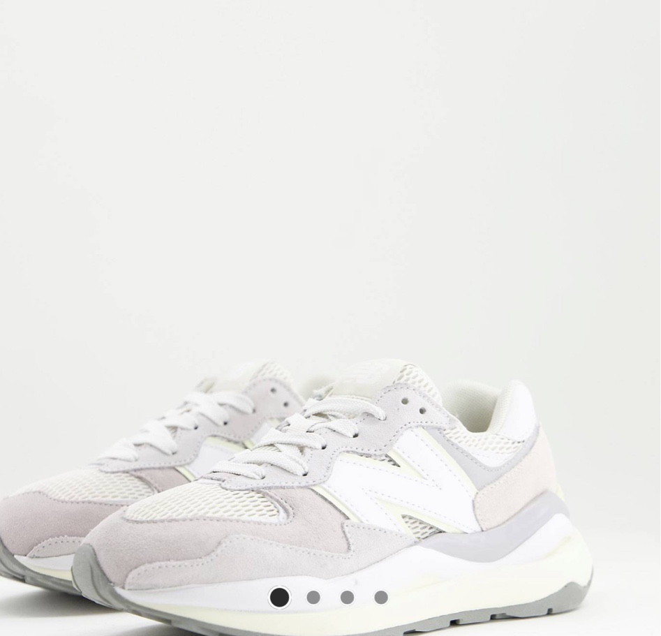 One of my fav pair of new balances. Perf for the fall! 

#LTKSeasonal #LTKshoecrush #LTKstyletip