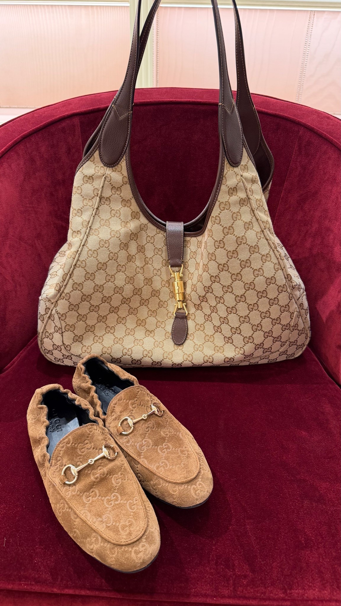 Some retail therapy with the most perfect Gucci tote and these loafers that I will literally wear out! 
Loafers are so comfortable immediately 