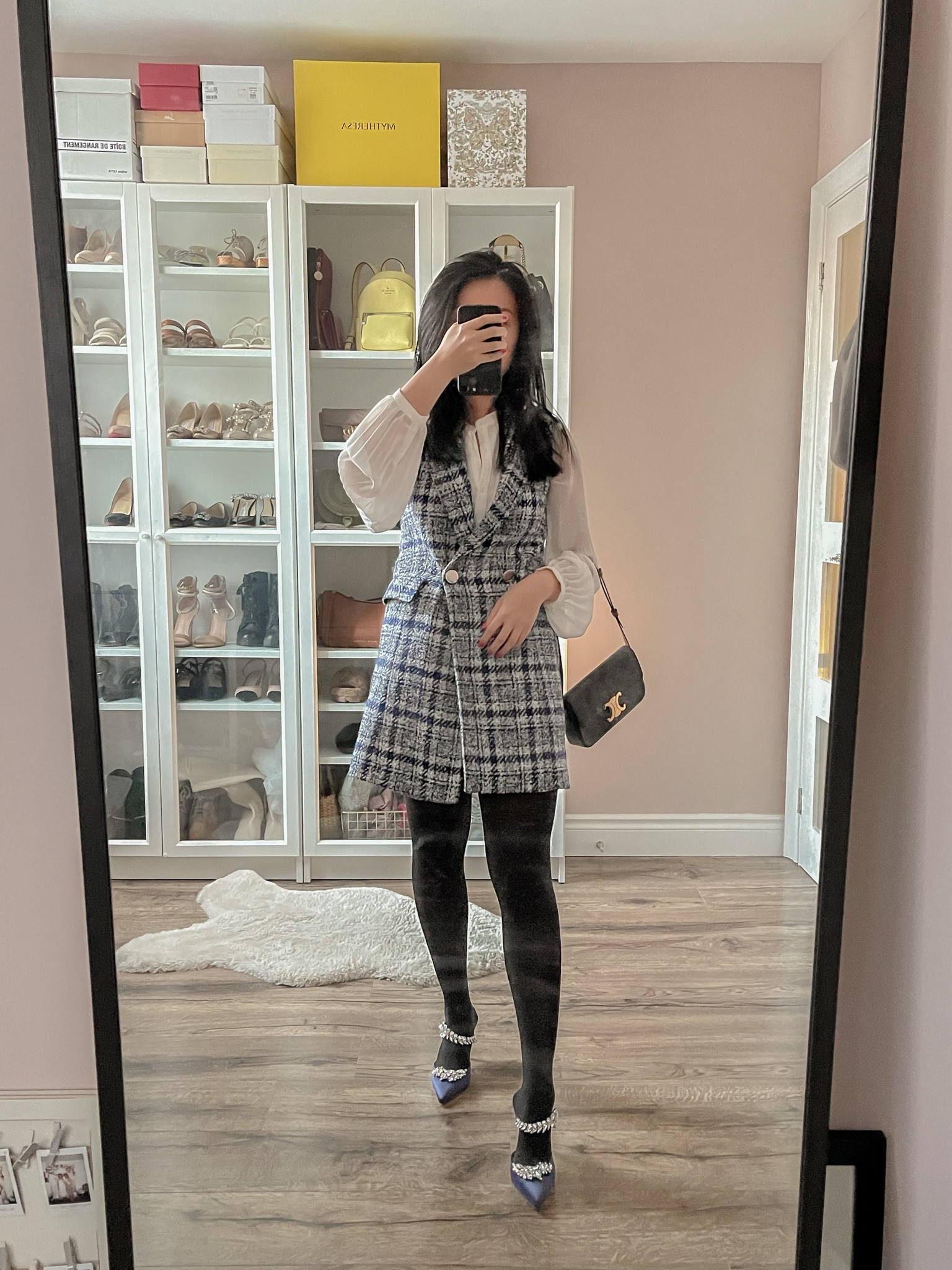 Transition outfit from work to date night by changing my shoes and bag. 

Valentine’s Day outfit


#LTKstyletip #LTKworkwear