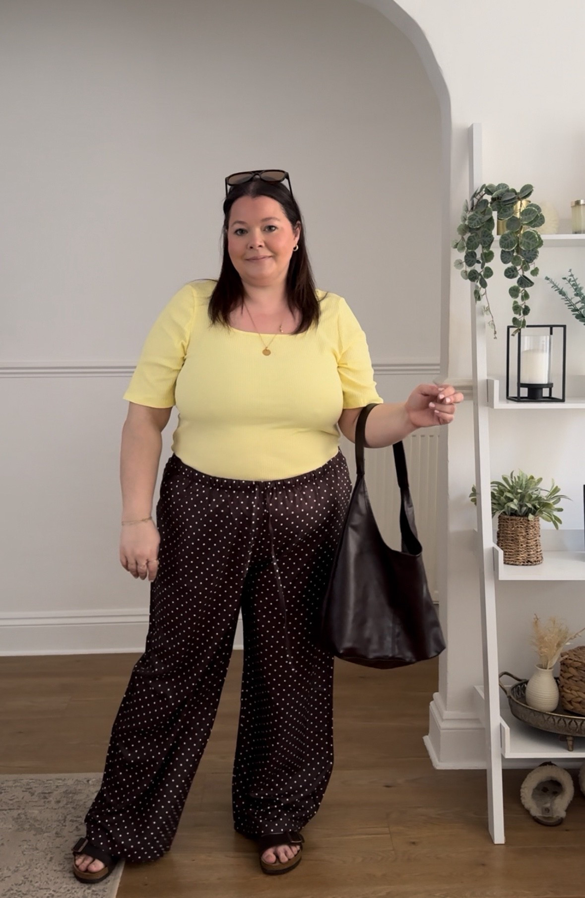 Polka Dot Spring Outfit



#LTKuk #LTKplussize #LTKspring