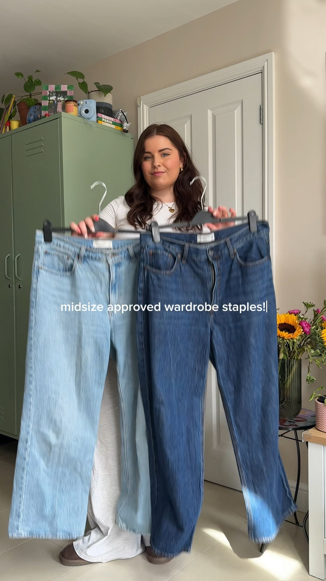 My midsize approved wardrobe staples!

Jeans Sizing:
31S in the High Rise Loose Jean
31R in the 90s Relaxed Jean

Skort Size: L 
Top size L and M, if you want a tighter fit size down
Marks and Spencer FlexiFit Bra: 34E
Marks and Spencer Tights: usual size

Simply Be Knee Boots: Standard Fit, Curvy Calf 

#LTKmidsize #LTKjeans #LTKautumn