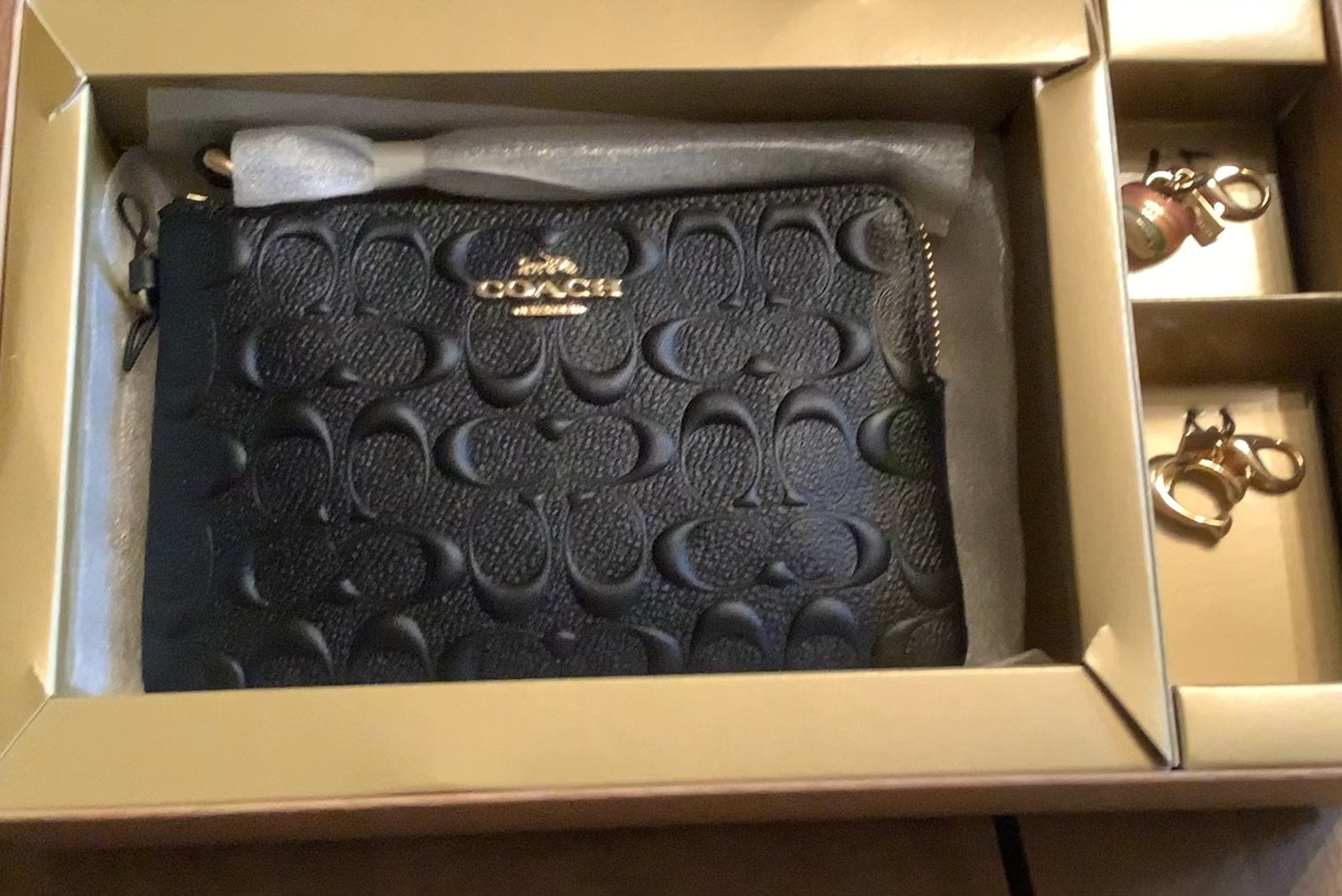 Since Coach seems to be making a comeback in popularity here’s one of my favorite Coach wristlets

#LTKGiftGuide #LTKWatchNow #LTKOver40