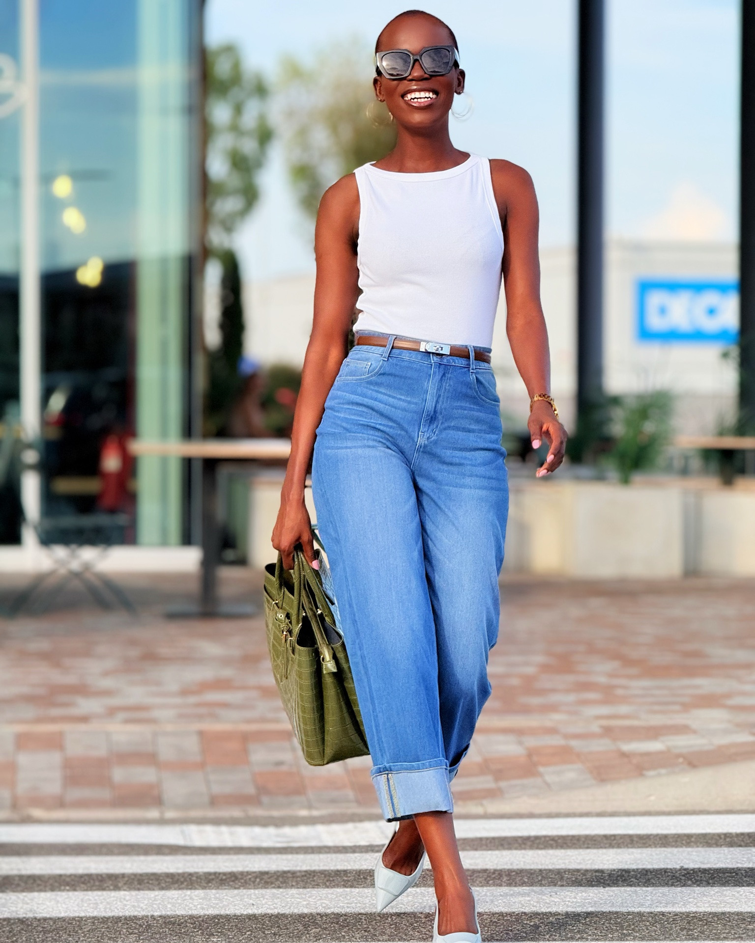 Simple outfit idea

#LTKstyletip #LTKsale #LTKjeans
