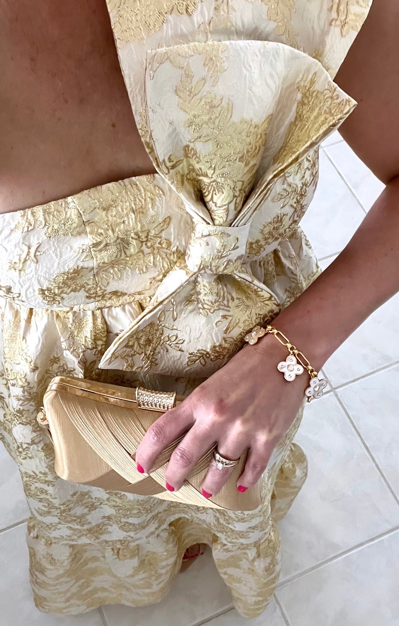 Wedding guest accessories 

Bracelet, clutch, heels

#LTKWedding #LTKSeasonal #LTKPetite