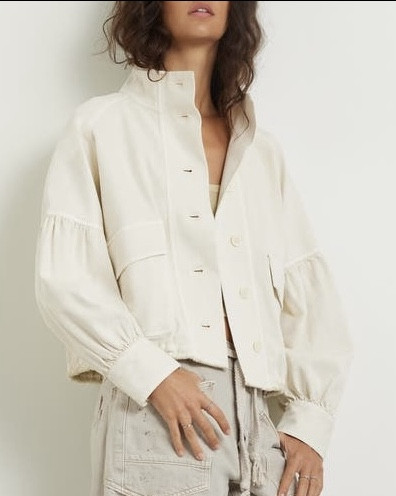 White jacket 
Green jacket
Spring jacket 

#LTKSeasonal