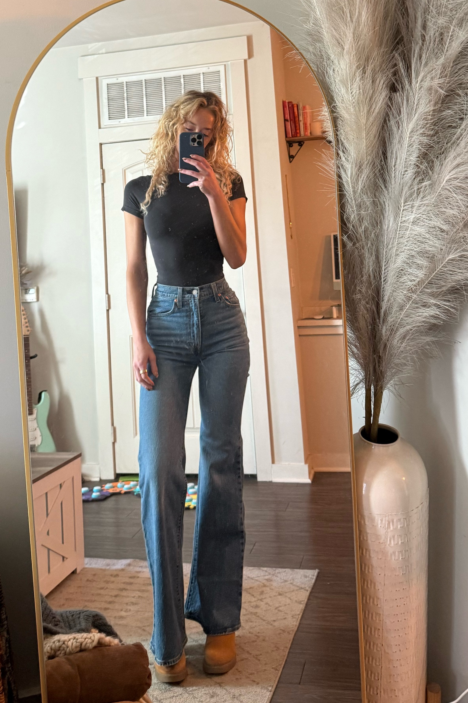 Simple fit. Jeans are 10/10 and on sale!! #levi

#LTKStyleTip #LTKSeasonal #LTKSaleAlert