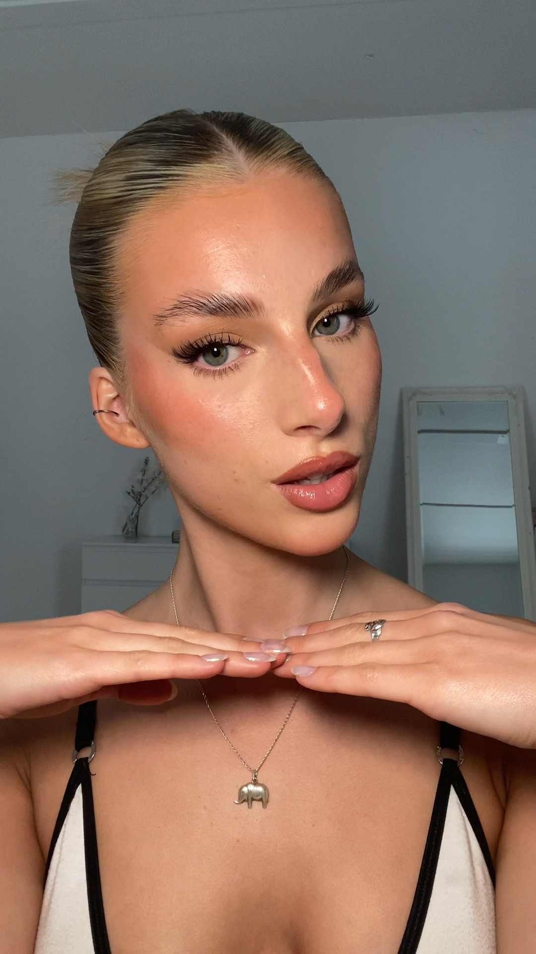 Latte makeup ☕️💫

#LTKbeauty