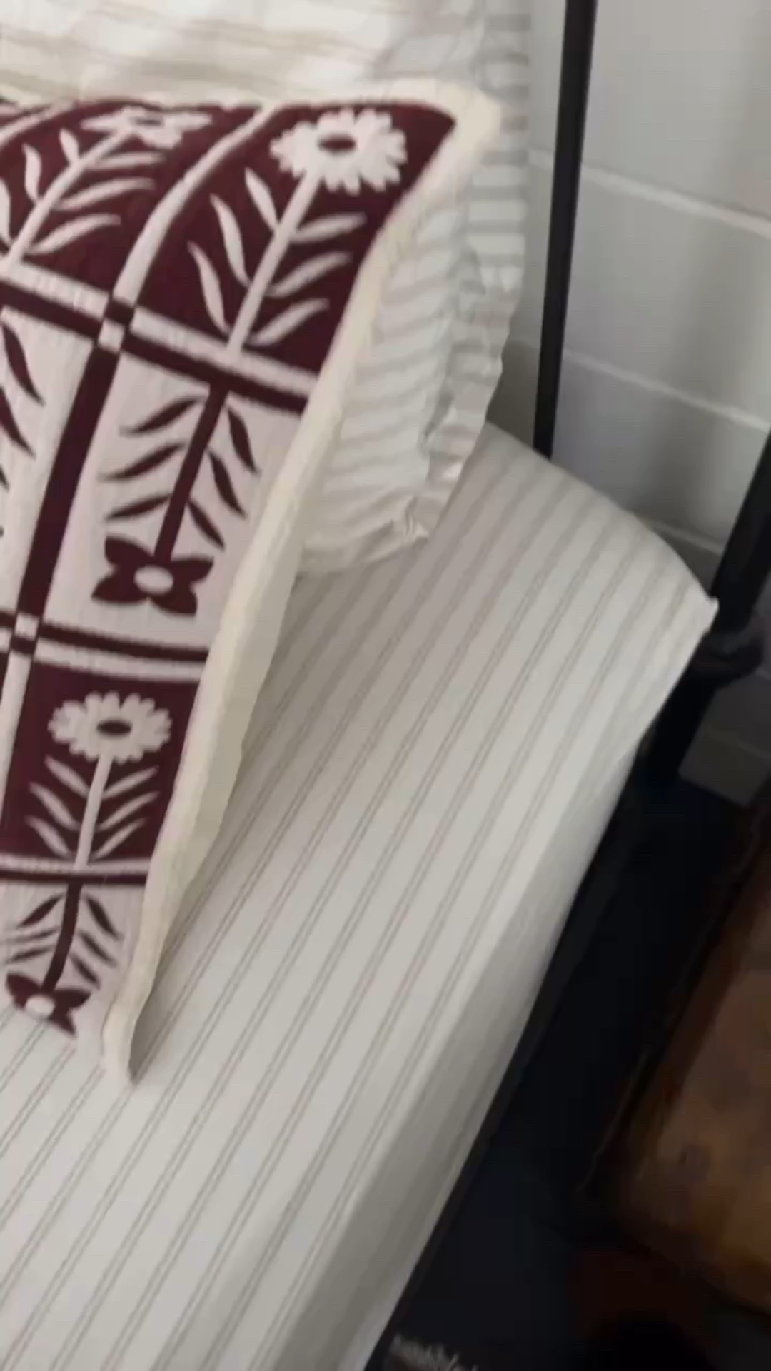 I love this percale sheet set so much! I love crips and cool bedding and this set is perfect for that! 

#percale #sheets #sheetset #bedding #home #bedroomm

#LTKstorytime #LTKmorningroutine #LTKHome