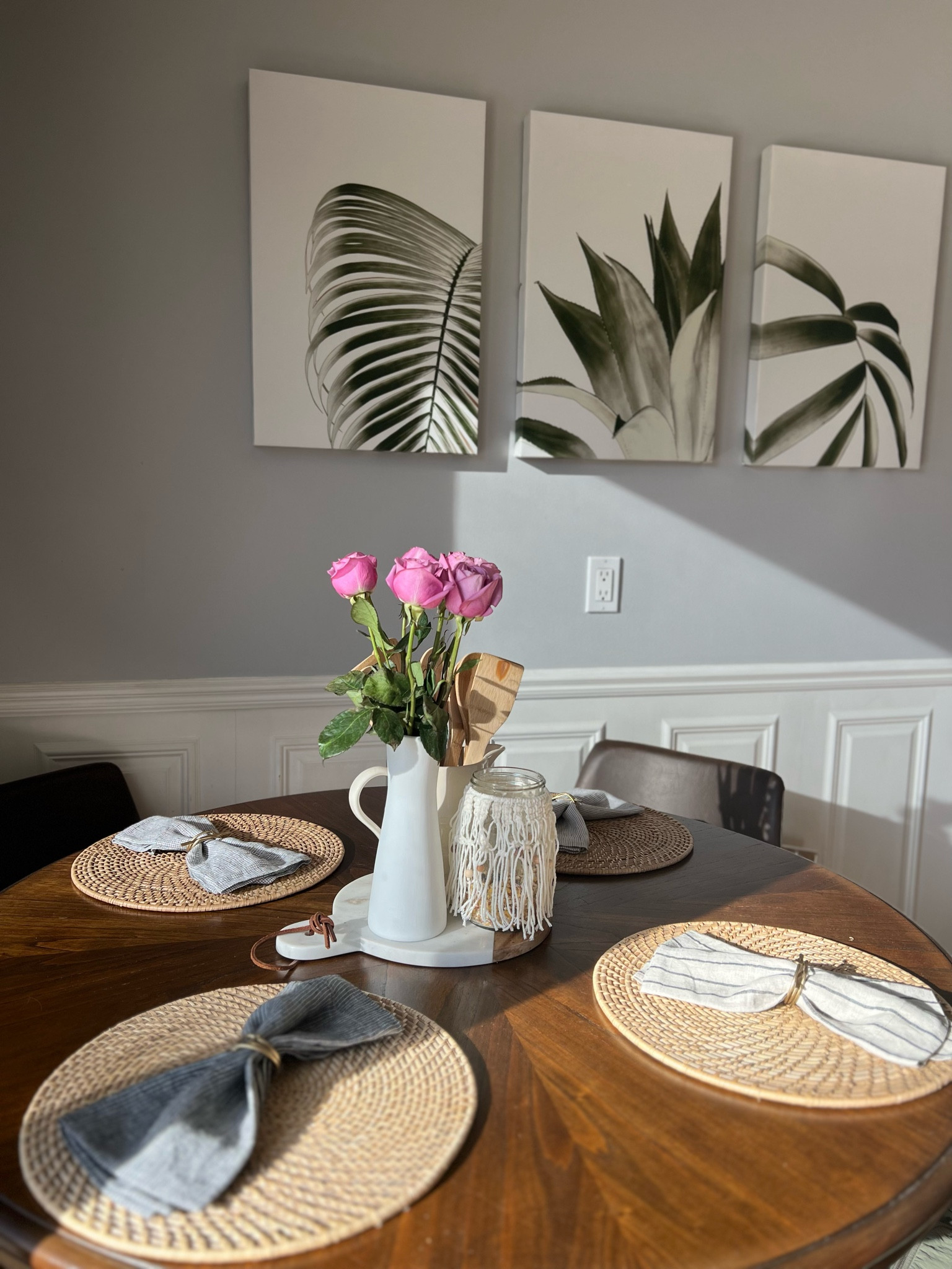 Light & bright kitchen 

#LTKFind #LTKSeasonal #LTKhome